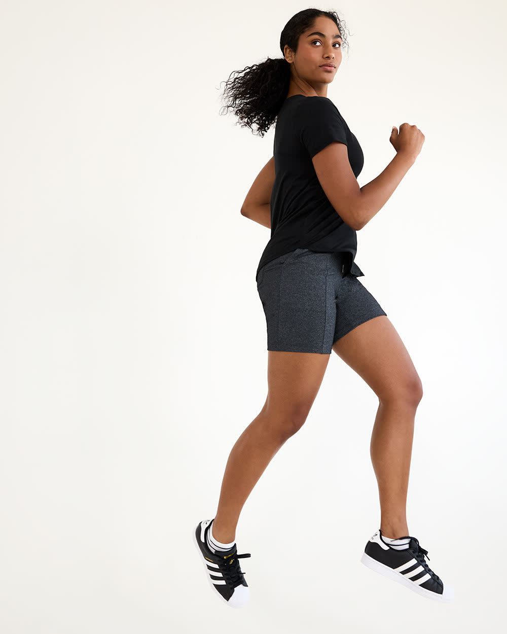 Short-Sleeve Crew-Neck Tee - DRY-LUX (R) Hyba Essentials