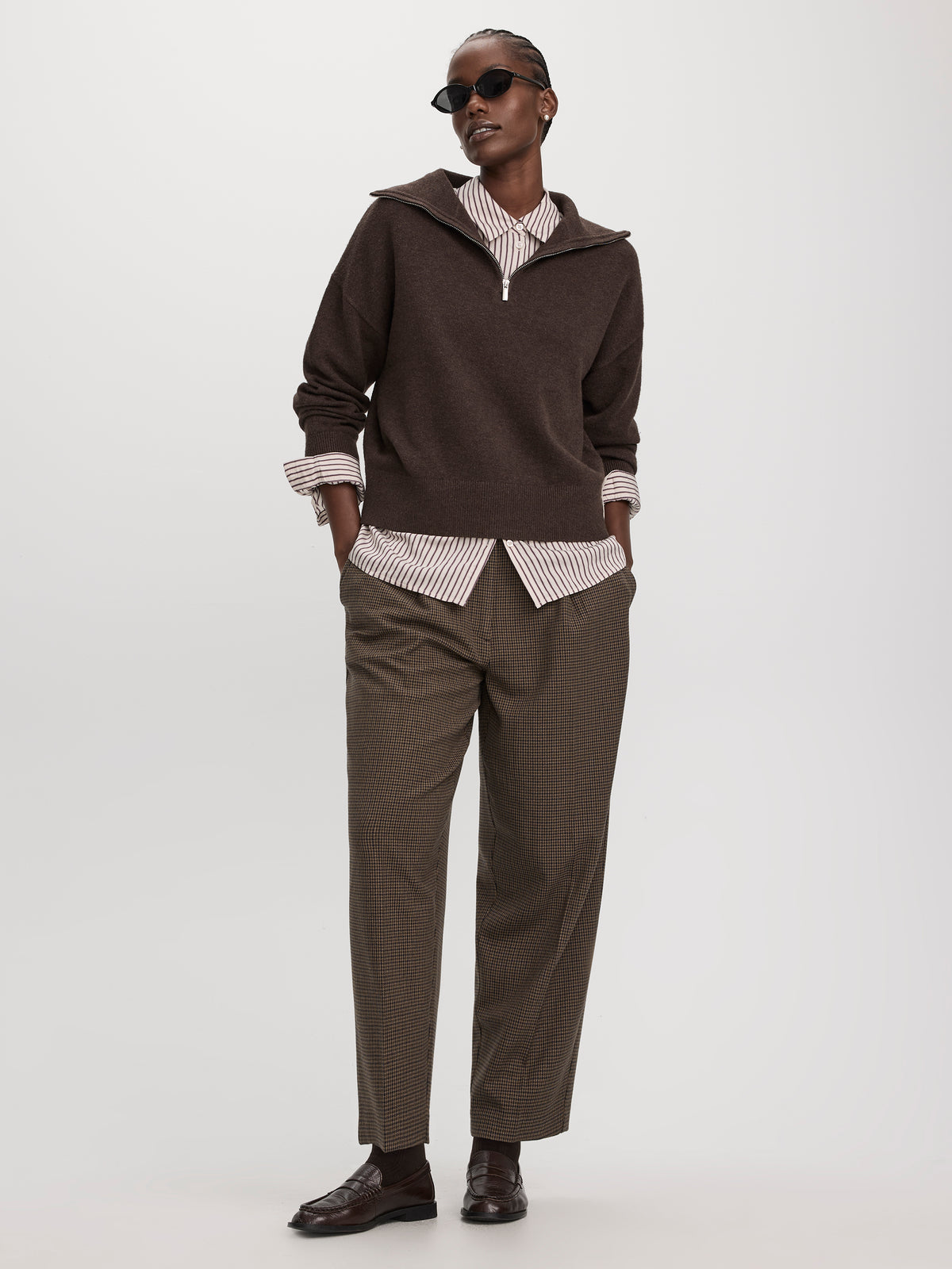 Houndstooth Mid-Rise Barrel Pants - The Timeless - Curvy Fit