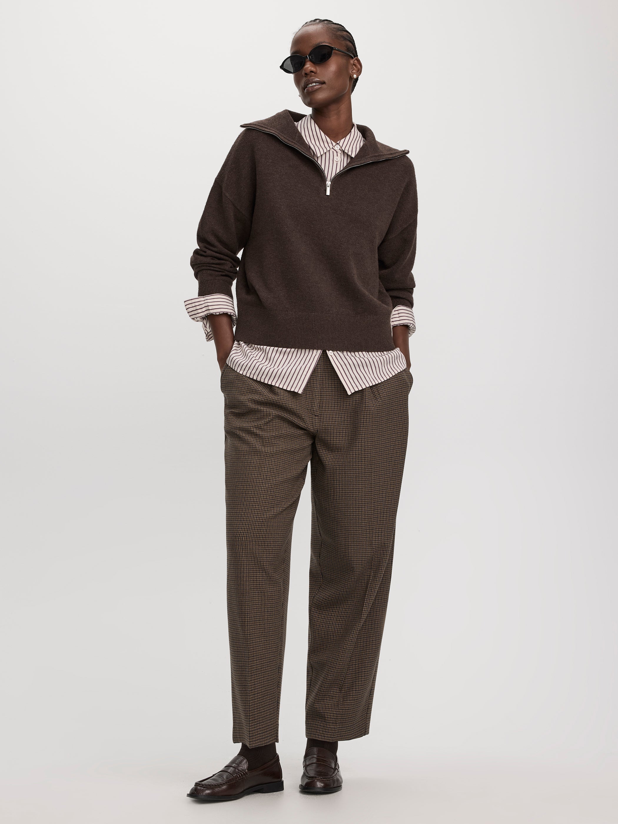 Houndstooth Mid-Rise Barrel Pants - The Timeless - Curvy Fit
