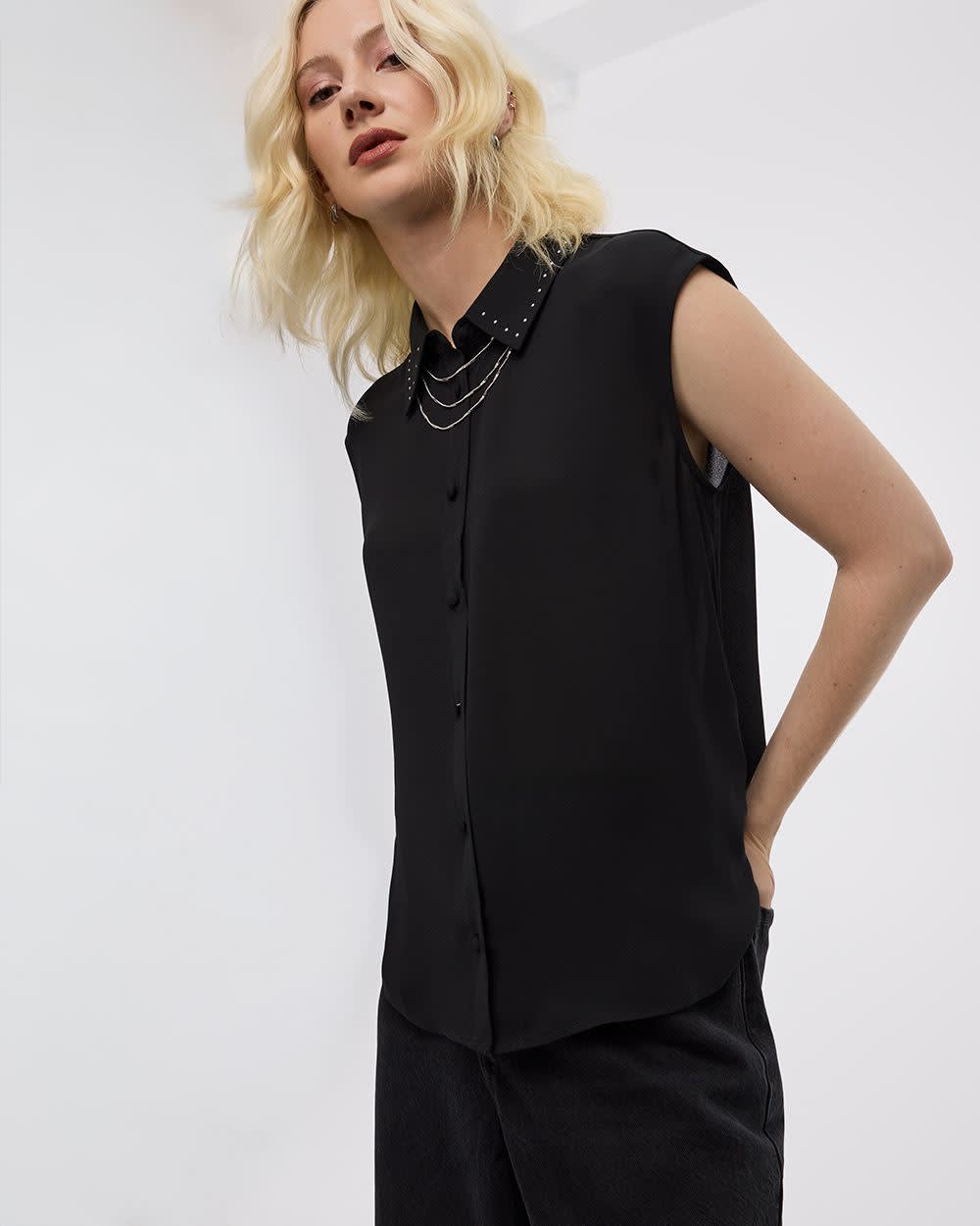 Chemise à manches très courtes avec col clouté