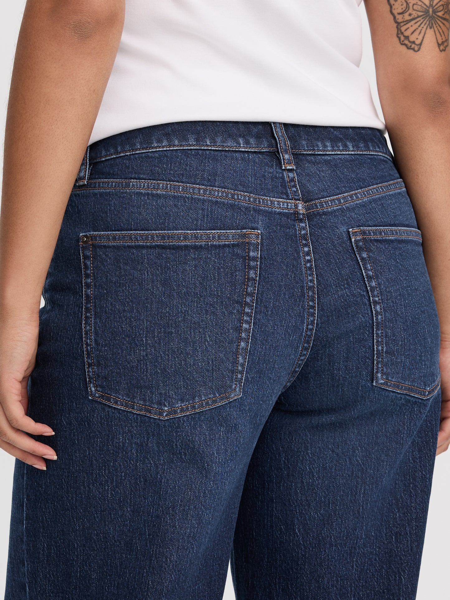 Wide-Leg Mid-Rise Jean - Curvy Fit