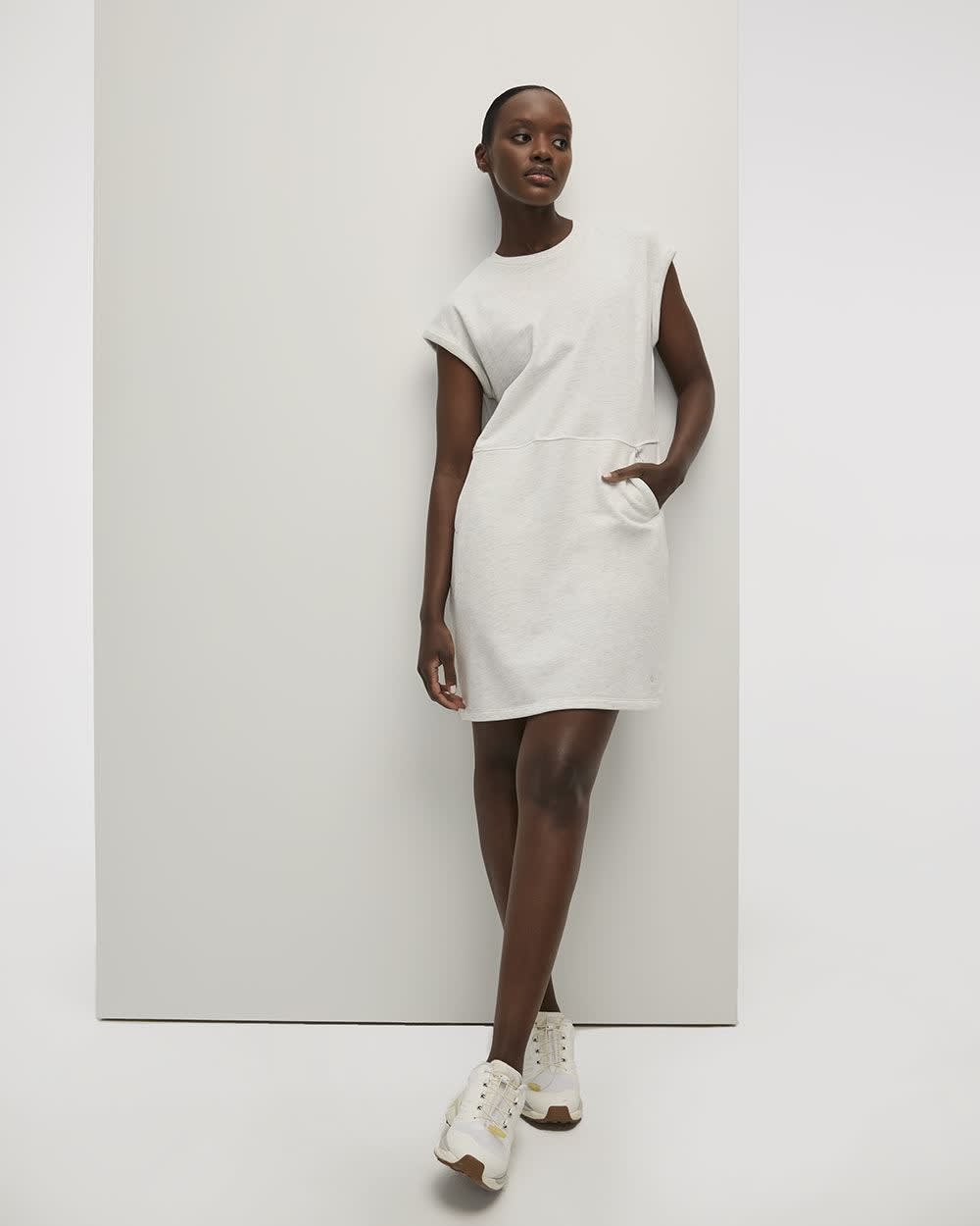 Extended-Sleeve Crew-Neck Dress with Pockets - Hyba