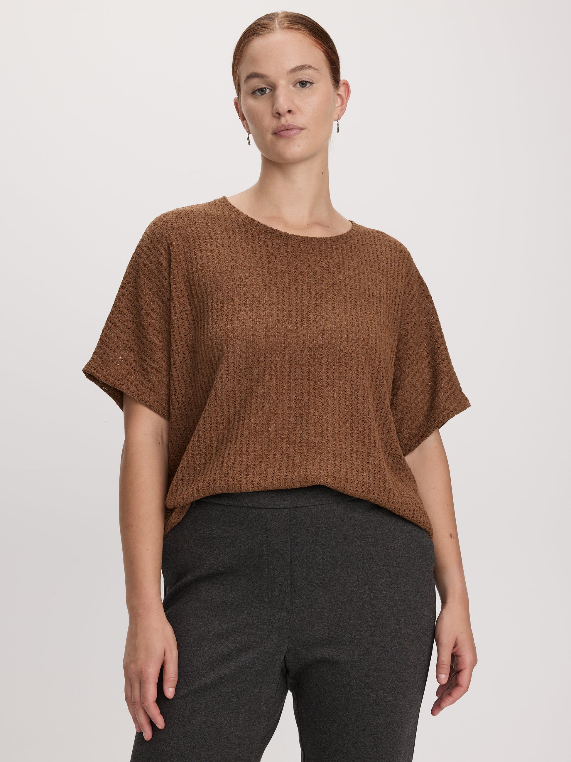 Short-Sleeve Crew-Neck T-Shirt with Pointelle Stitches
