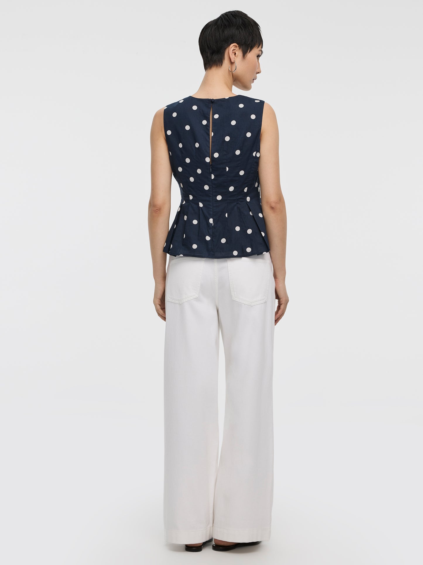 Blouse à plis nervurés sans manches à col rond 