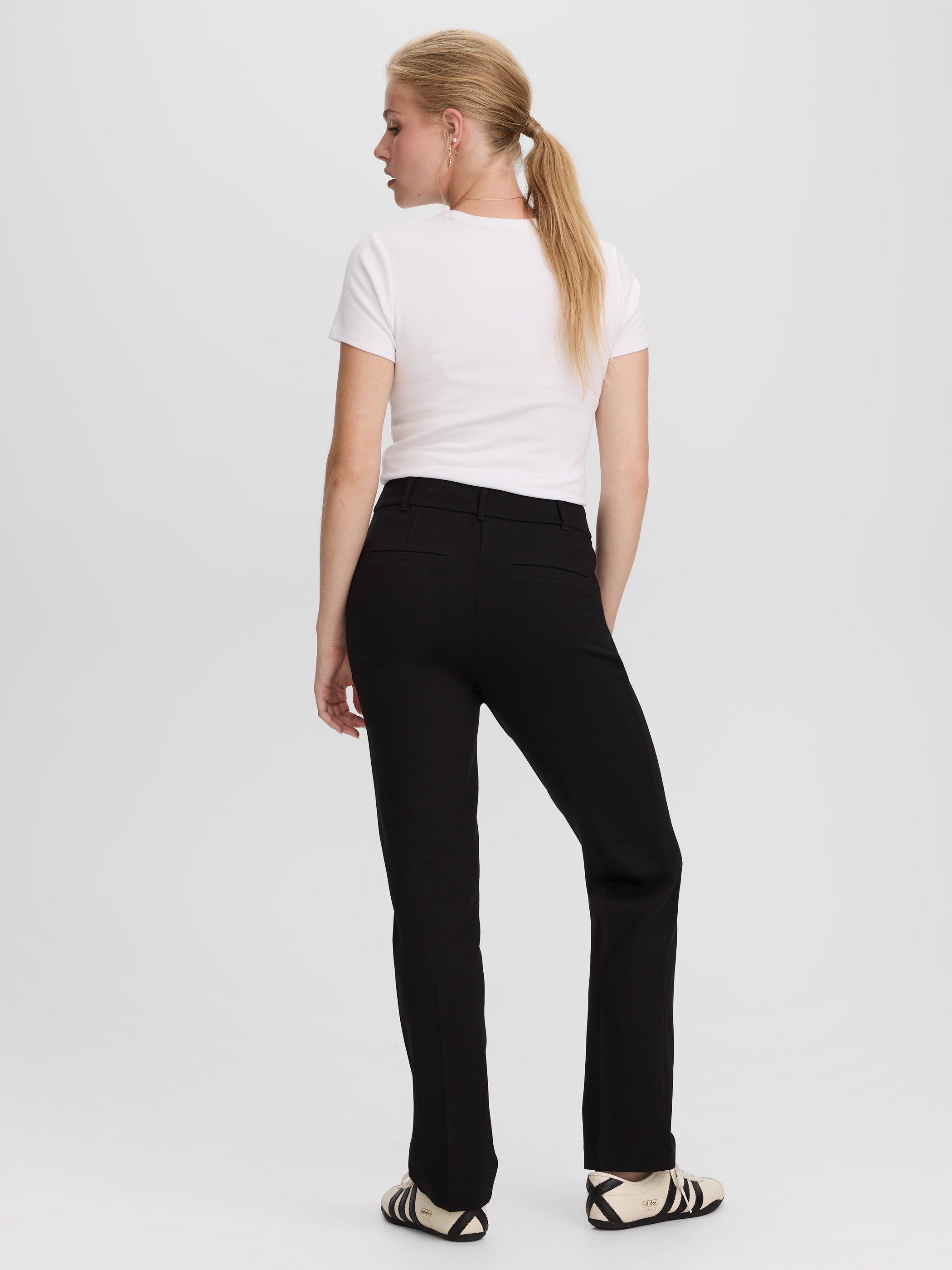 Pantalon à taille haute et jambe droite - Le Stretch Moderne (MD)