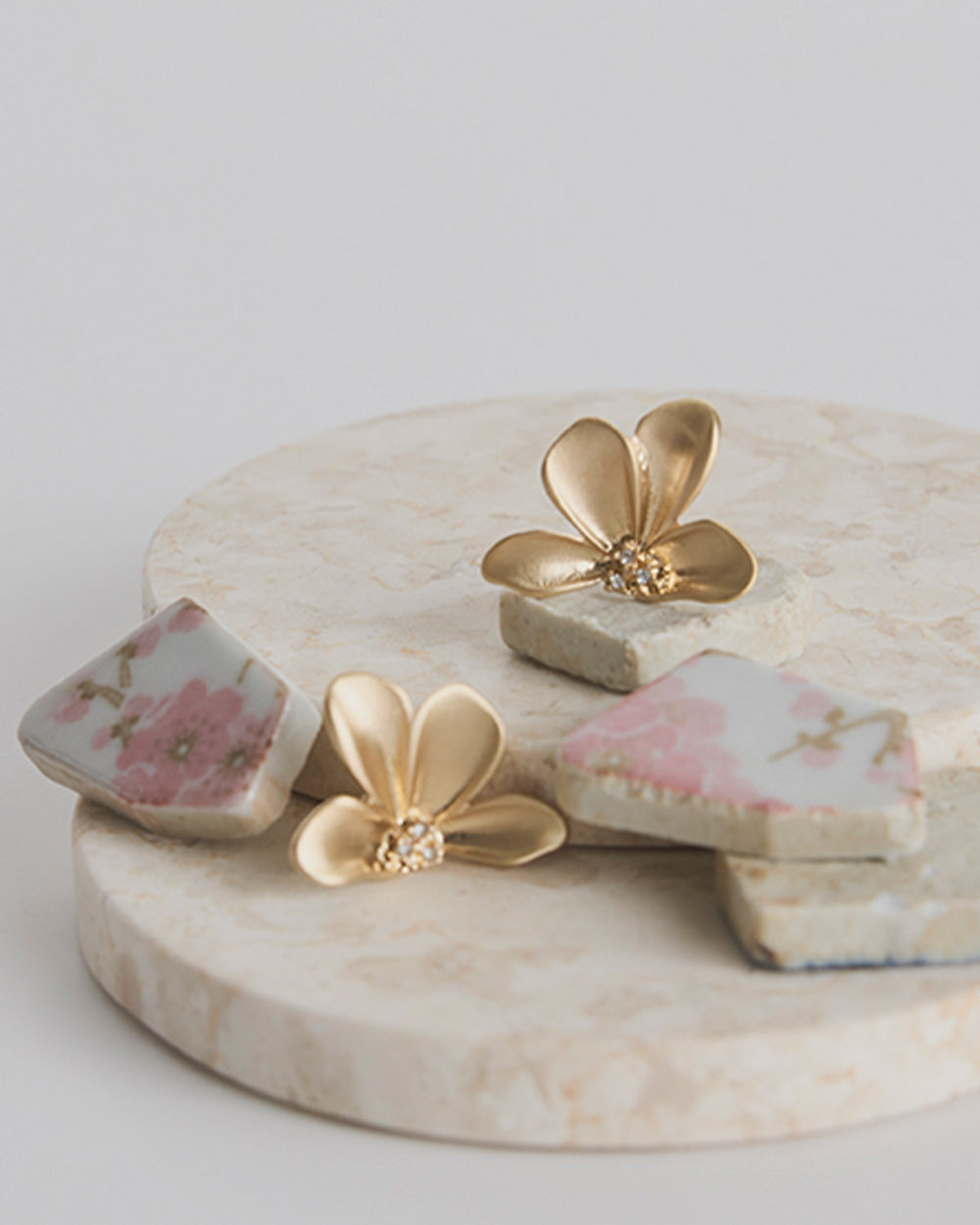 Boucles d'oreilles en demi-fleurs