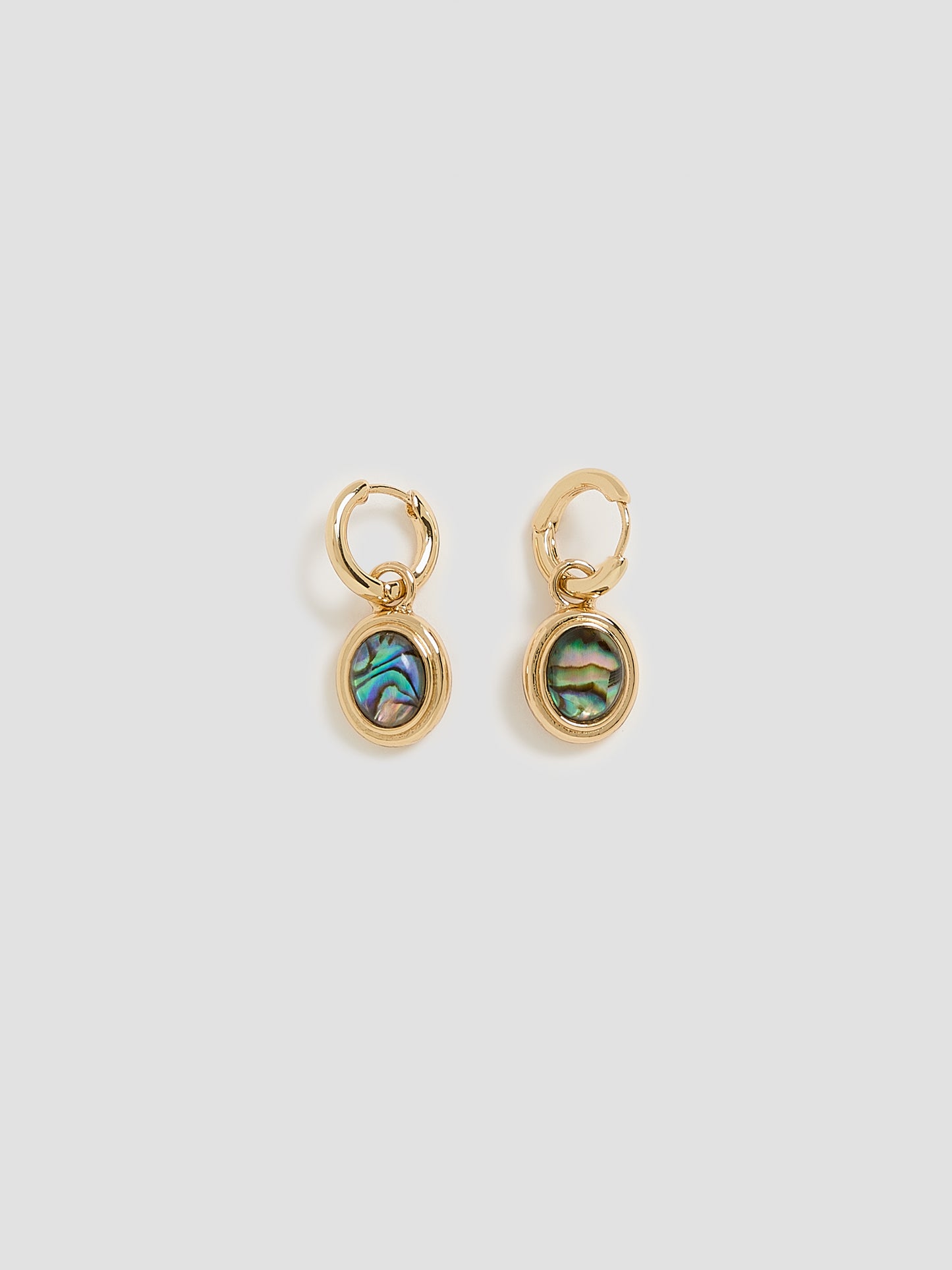 Anneaux avec pendentif en pierre