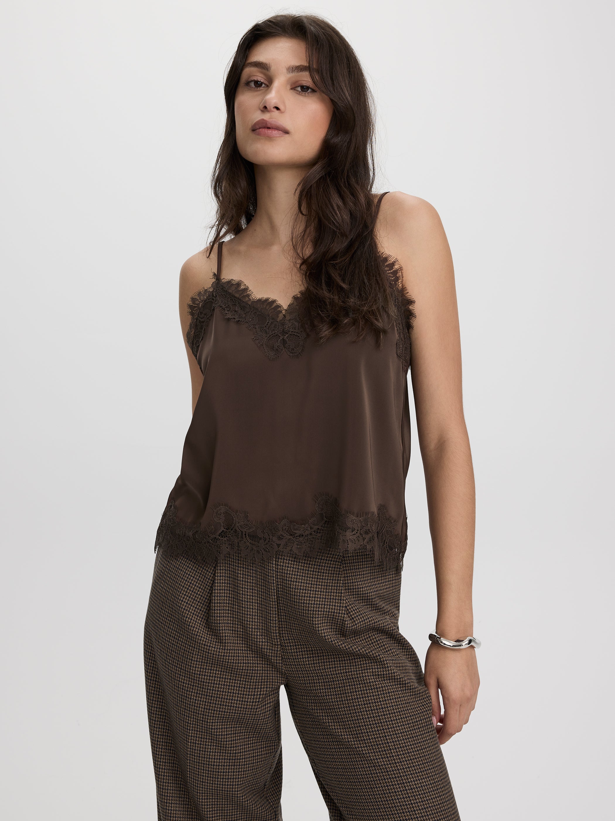 Camisole à col V avec dentelle 