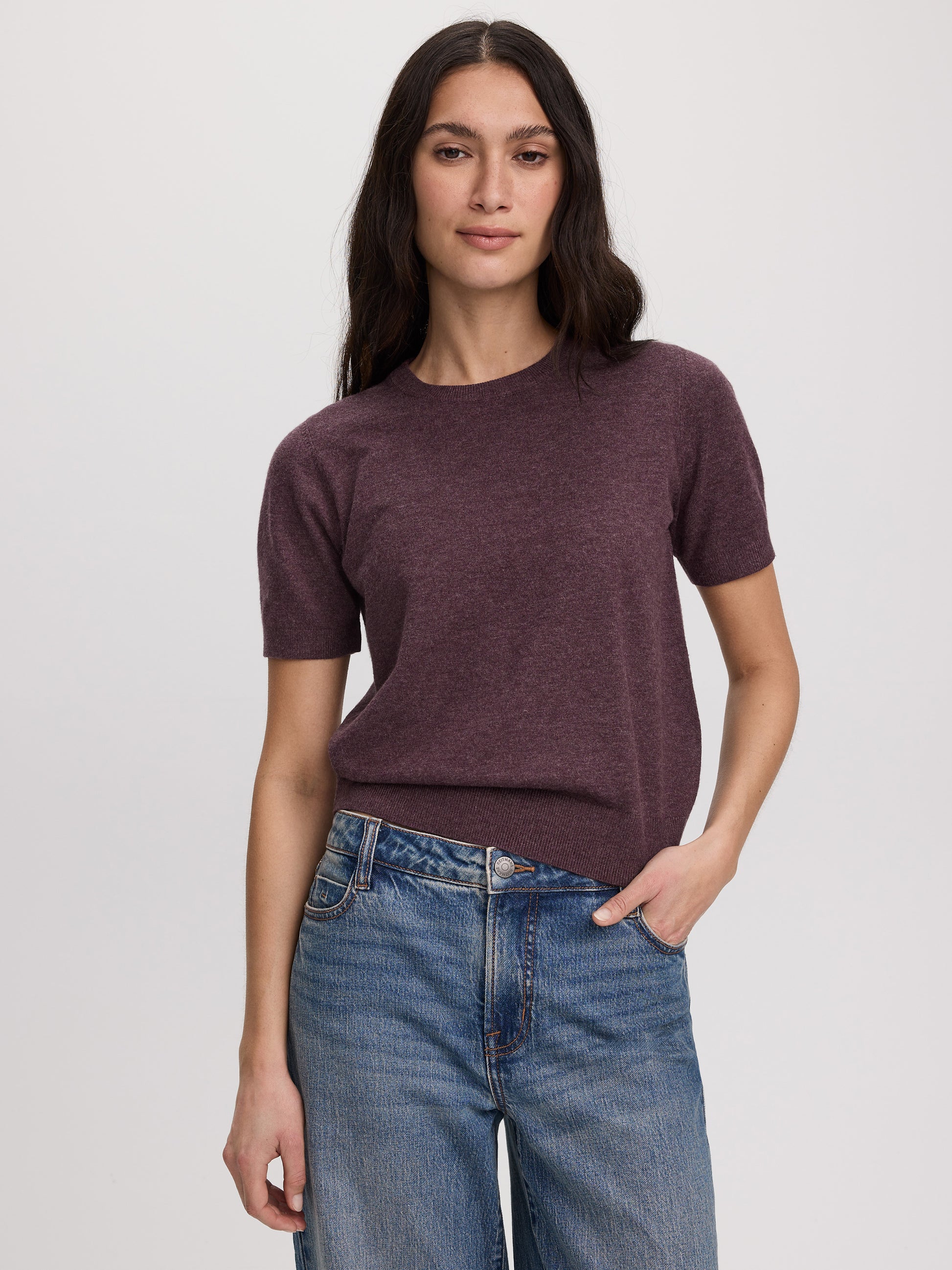 Short-Sleeve Crew-Neck Sweater - R Essentials