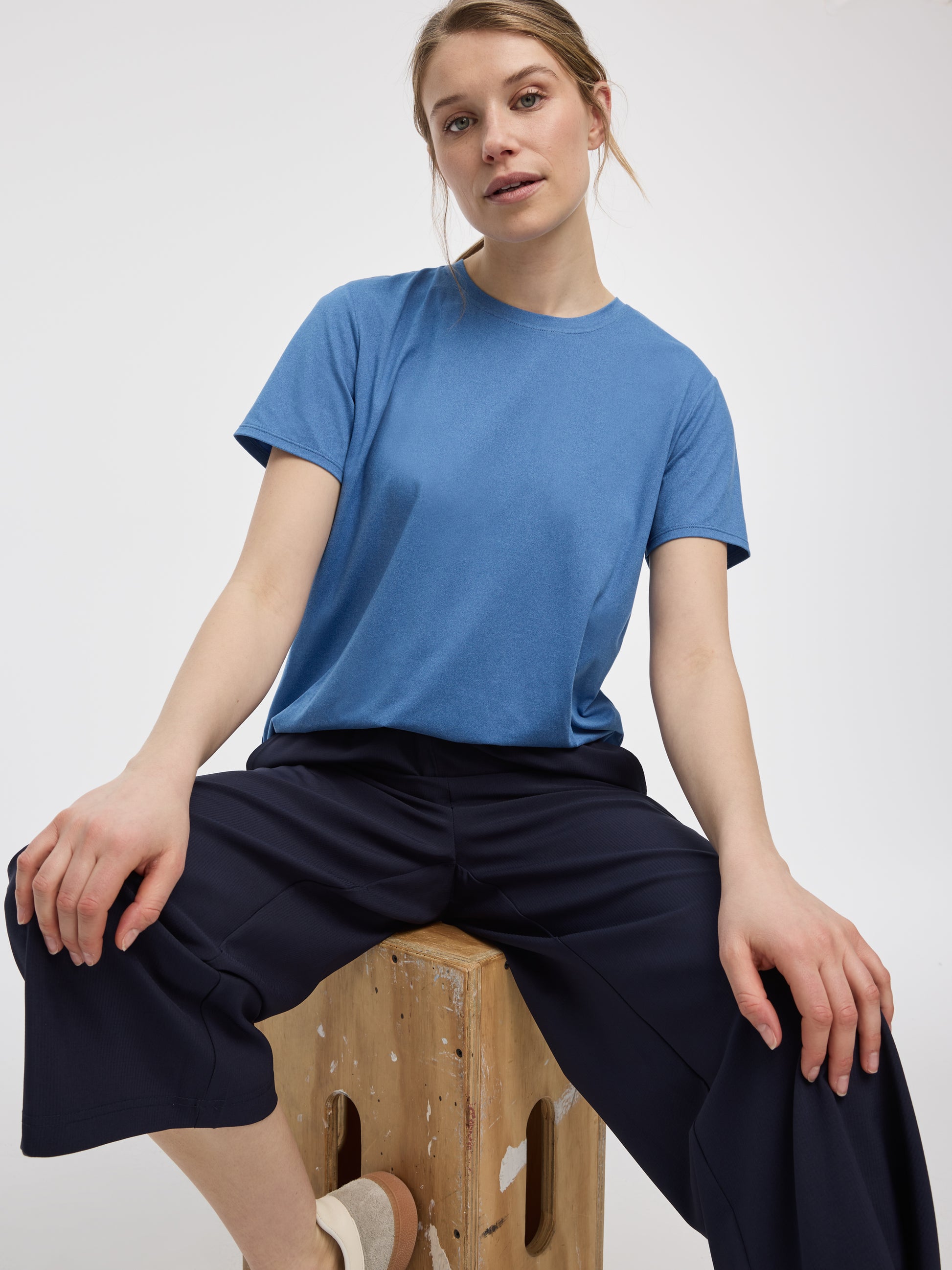 Crew-Neck T-Shirt - DRY-LUX (R) Hyba Essentials