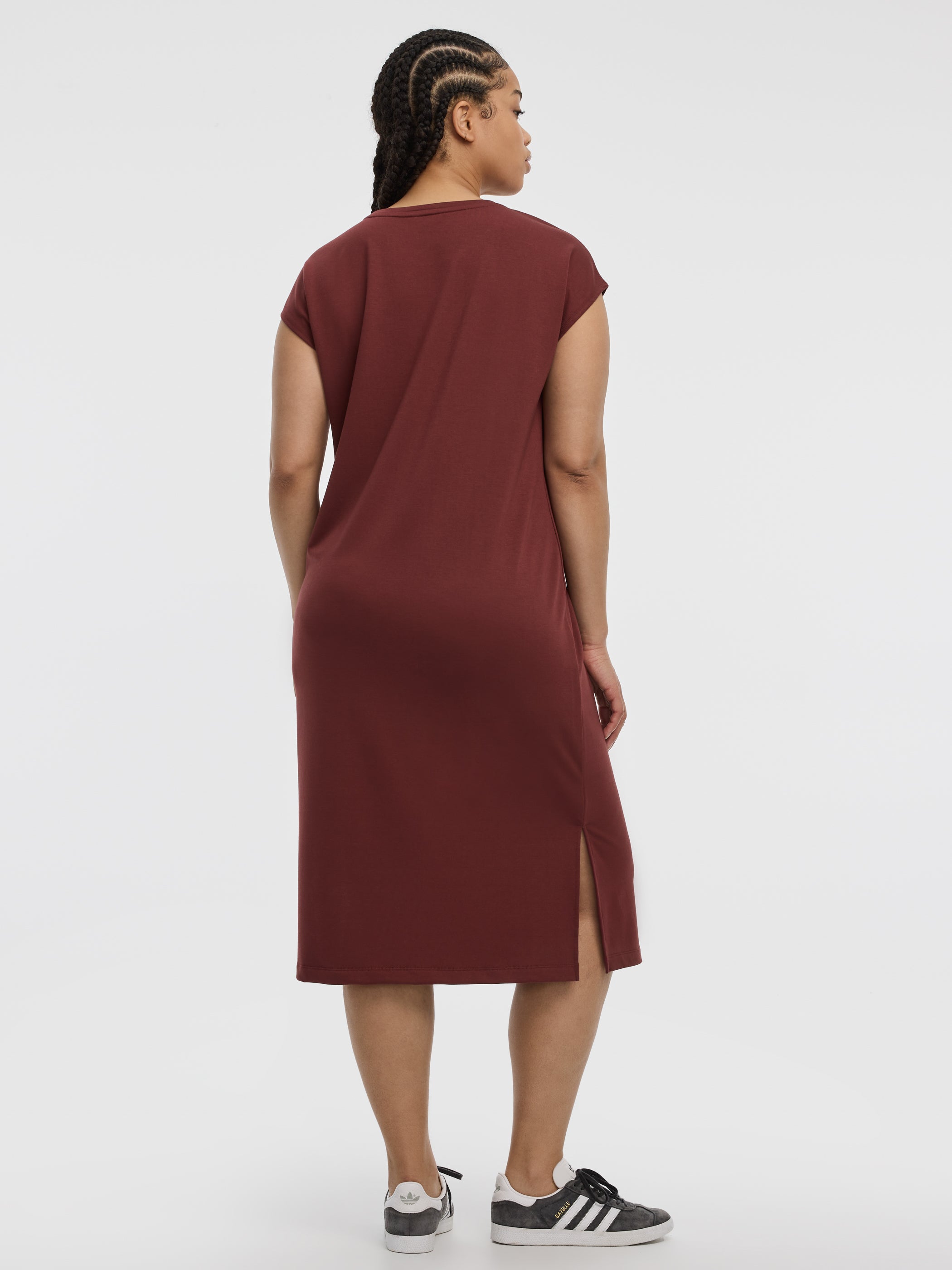 Extended-Sleeve Crew-Neck Midi Dress