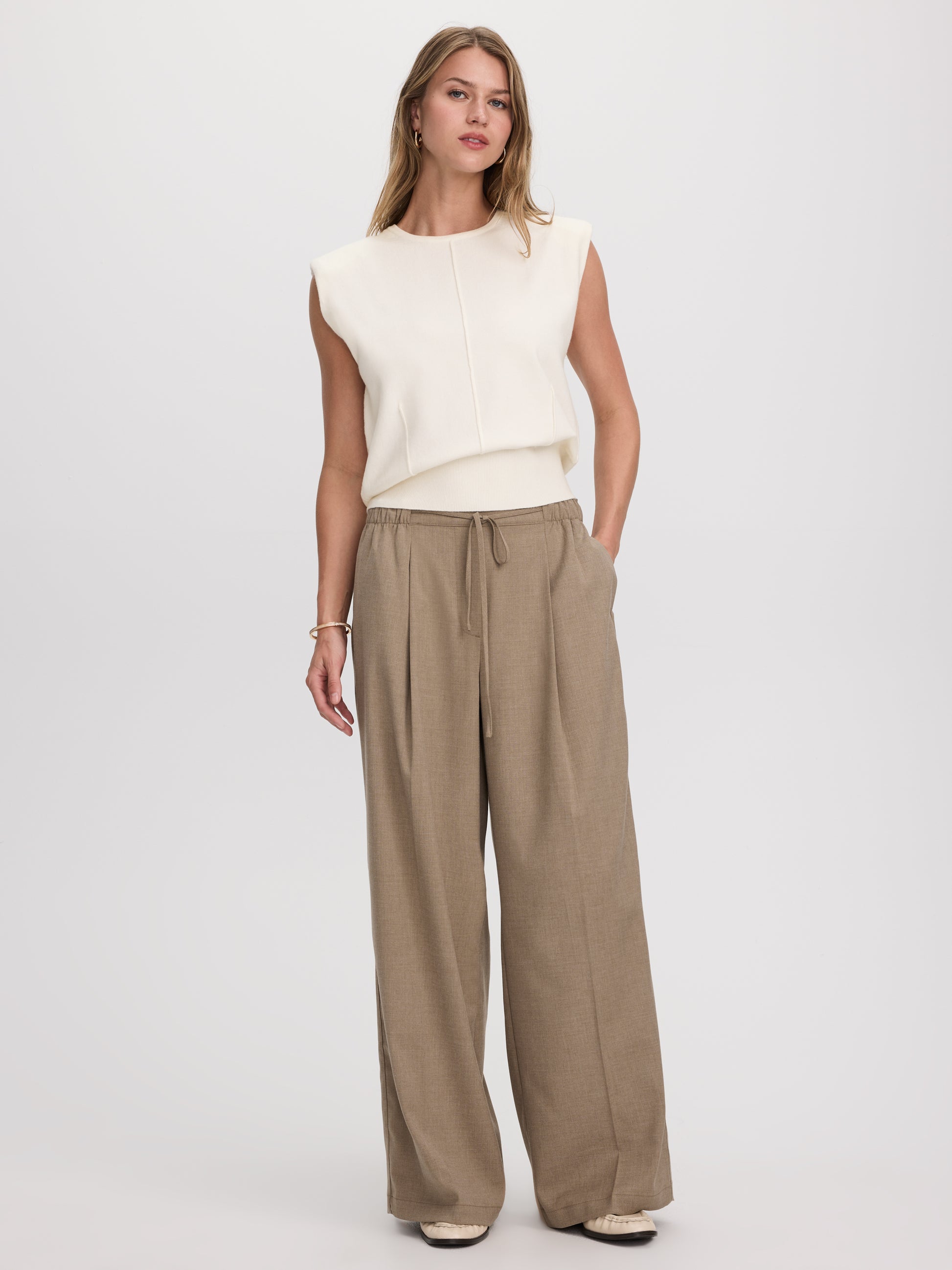 Wide-Leg High-Rise Pant - The Timeless