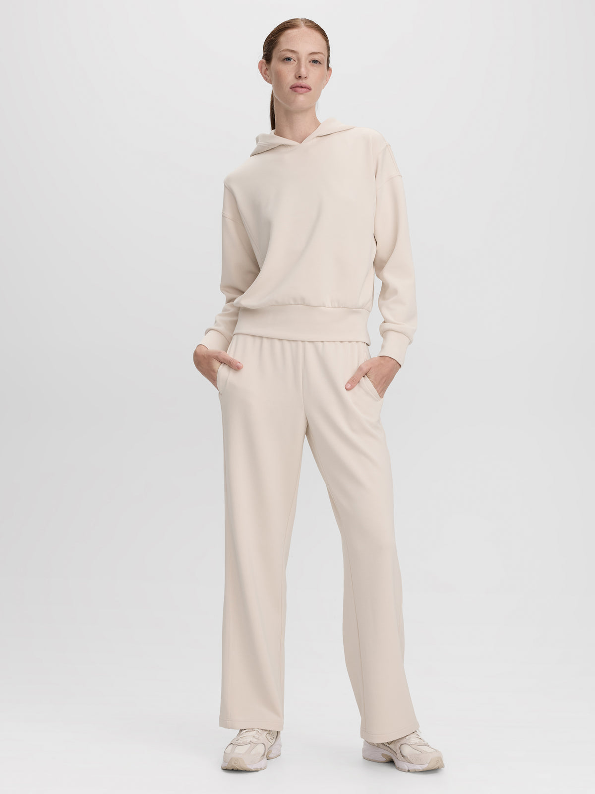 Straight-Leg Pull-On Pant - HYLUX Hyba