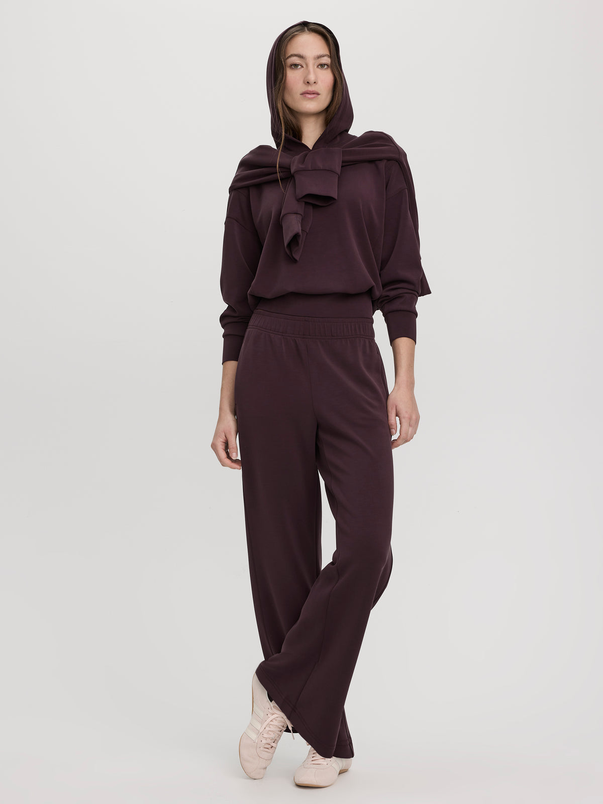 Straight-Leg Pull-On Pant - HYLUX Hyba