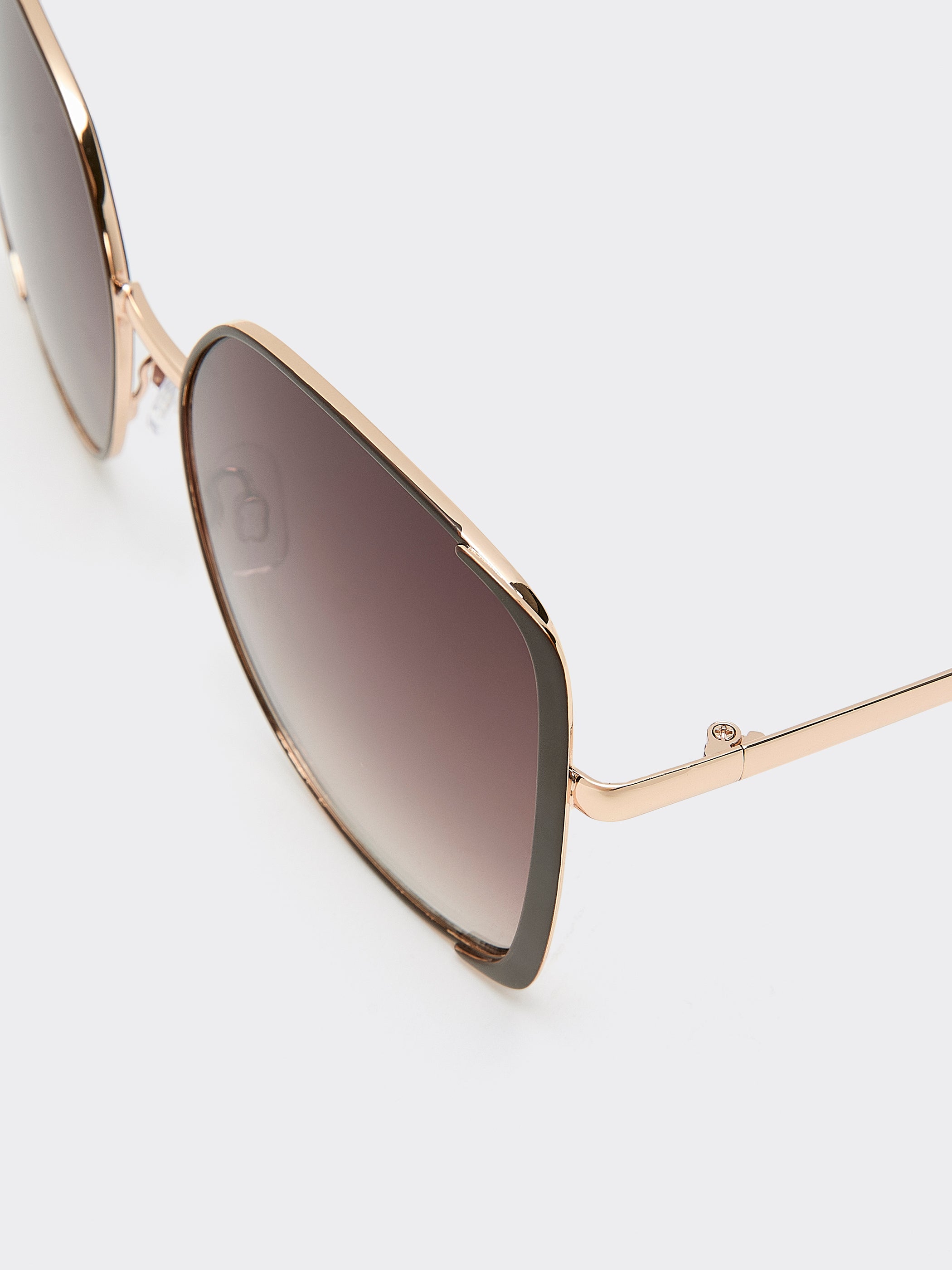Modern Aviator Sunglasses
