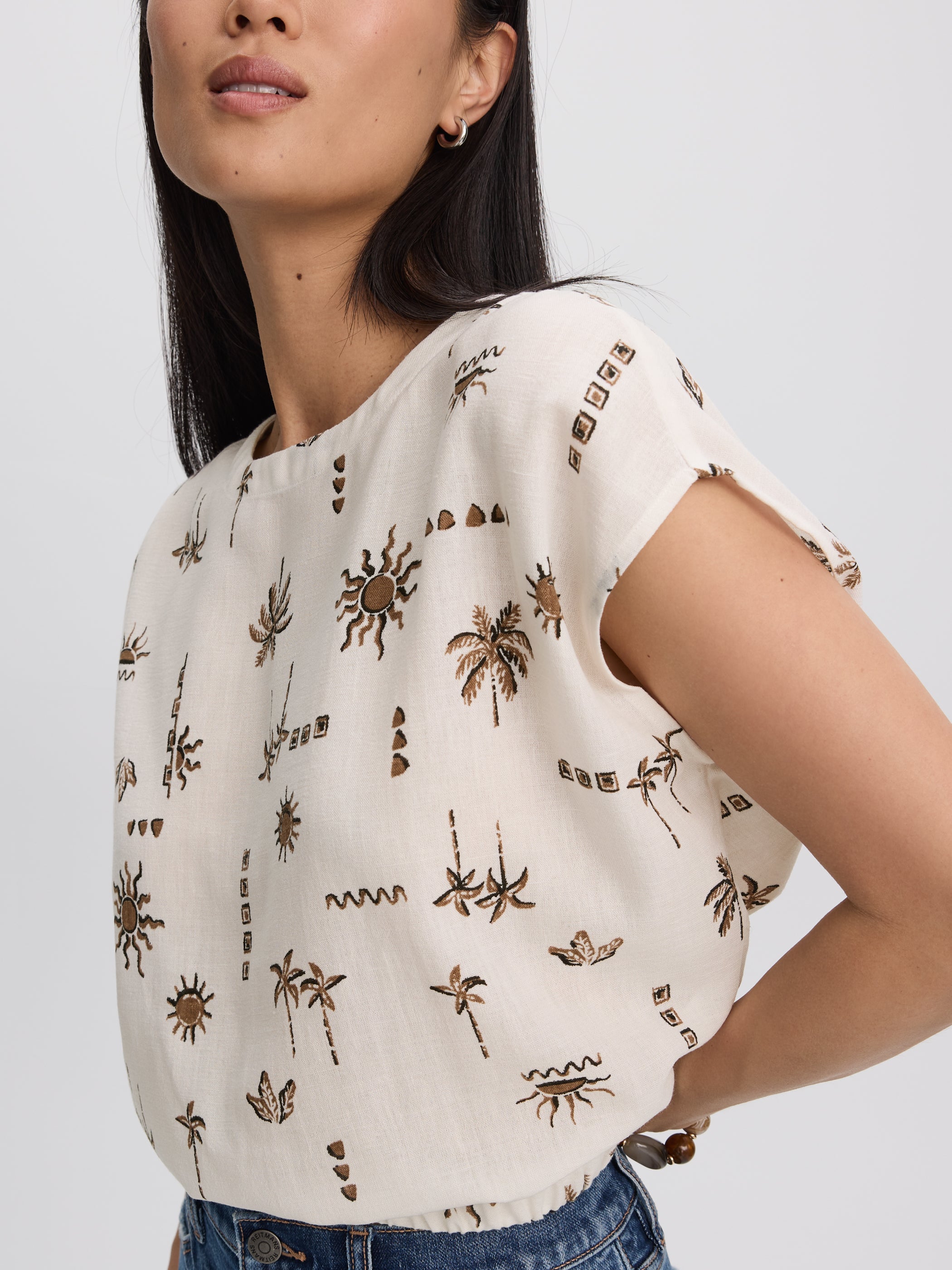 Extended-Sleeve Crew-Neck Blouse with Elasticated Hem