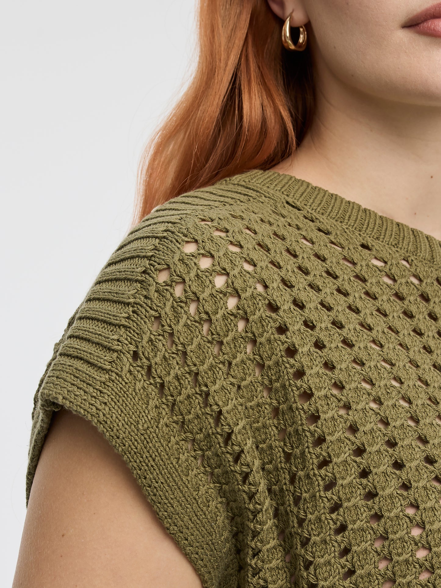 Extended-Sleeve Crew-Neck Sweater with Open Stitches