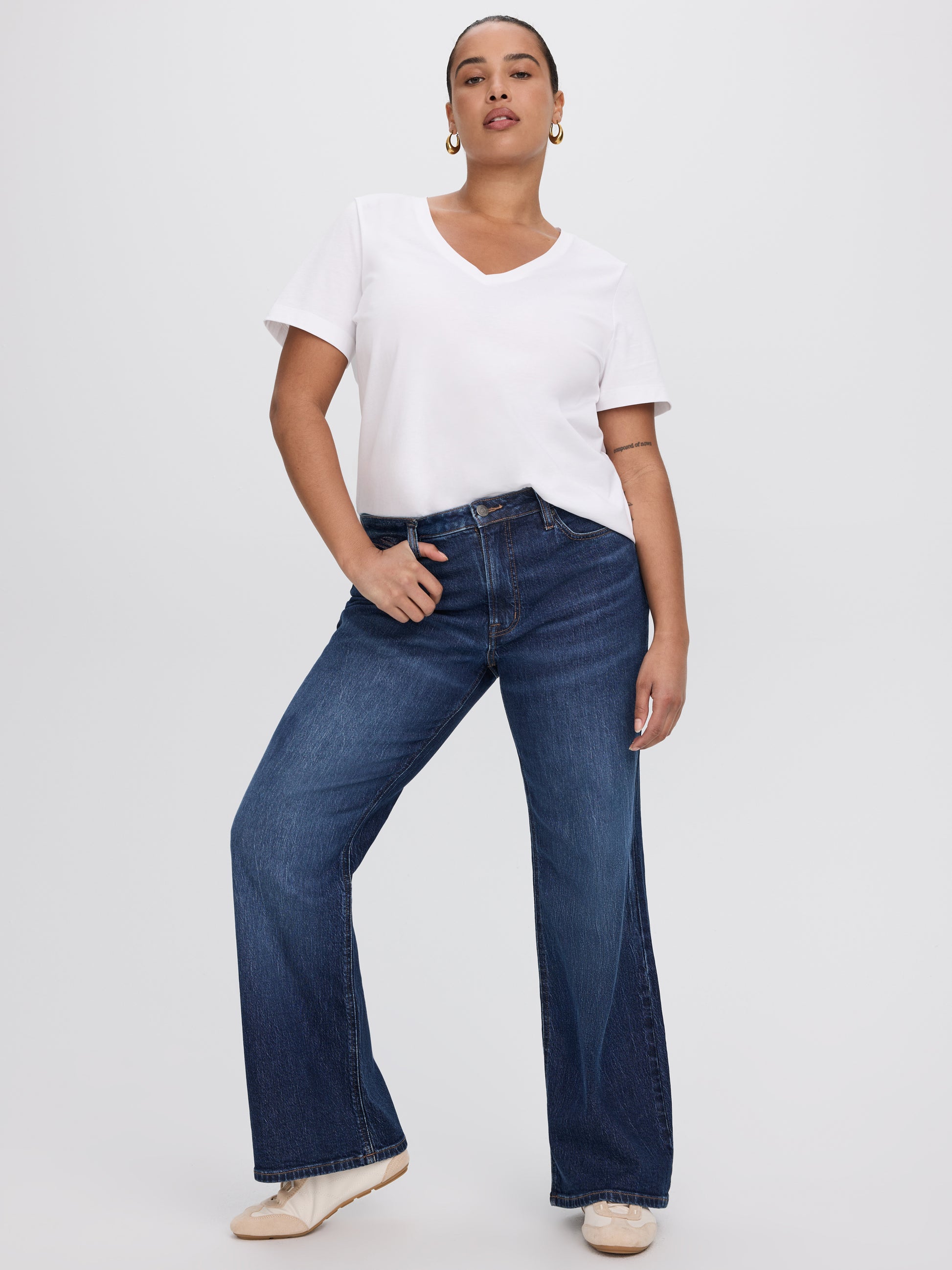 Flare-Leg Mid-Rise Jean - Curvy Fit