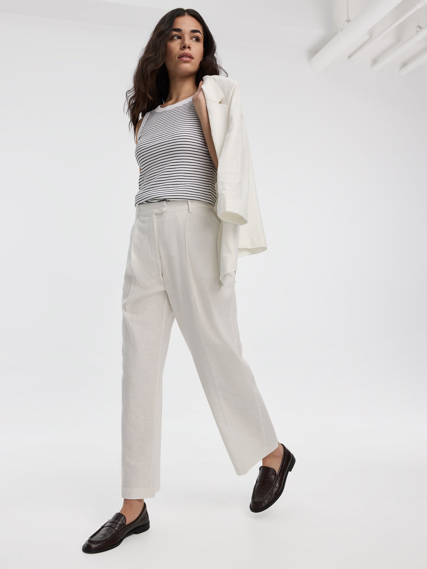 Linen-Blend Straight-Leg High-Rise Pant - Curvy Fit