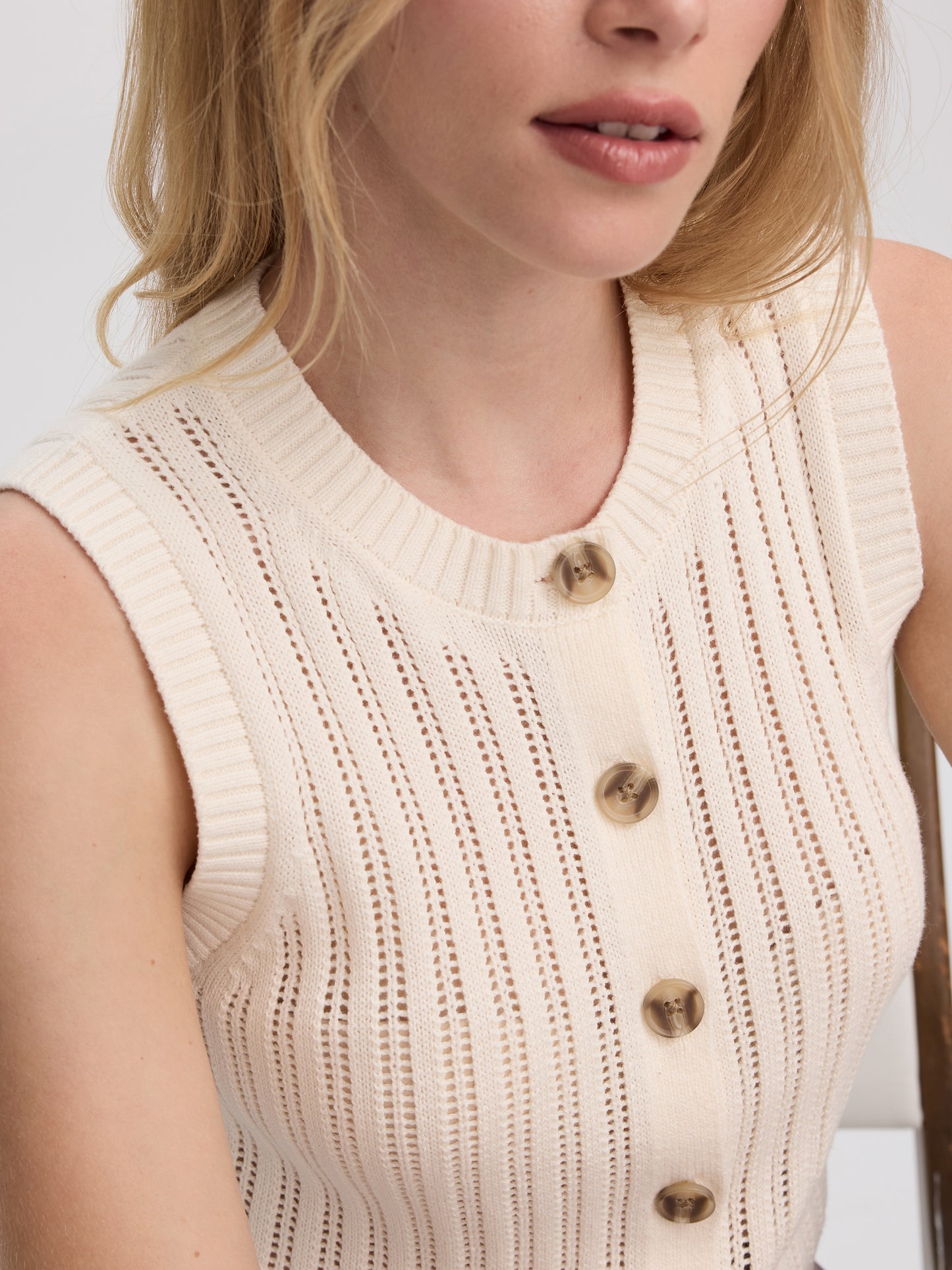 Sleeveless Crew-Neck Sweater Vest