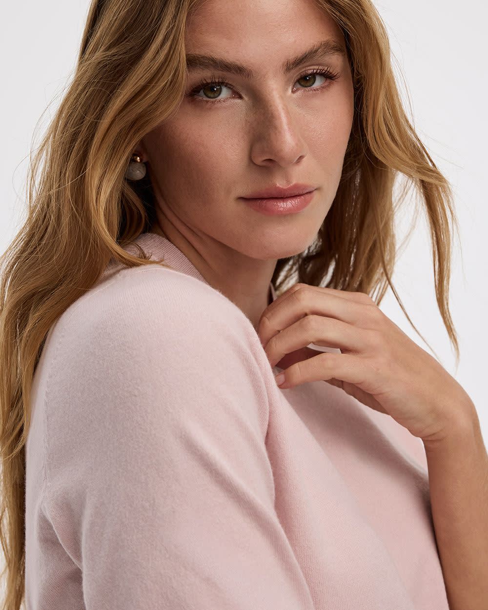 Long-Sleeve Pullover - R Essentials