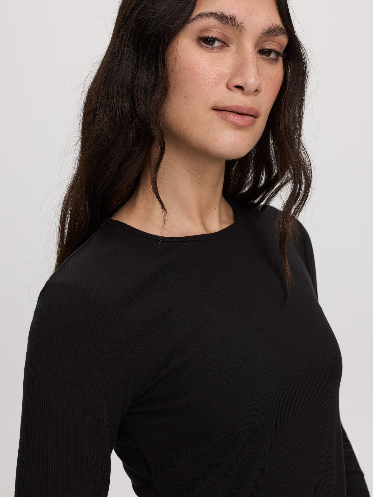 Long-Sleeve Crew-Neck Ribbed T-Shirt - R Essentials