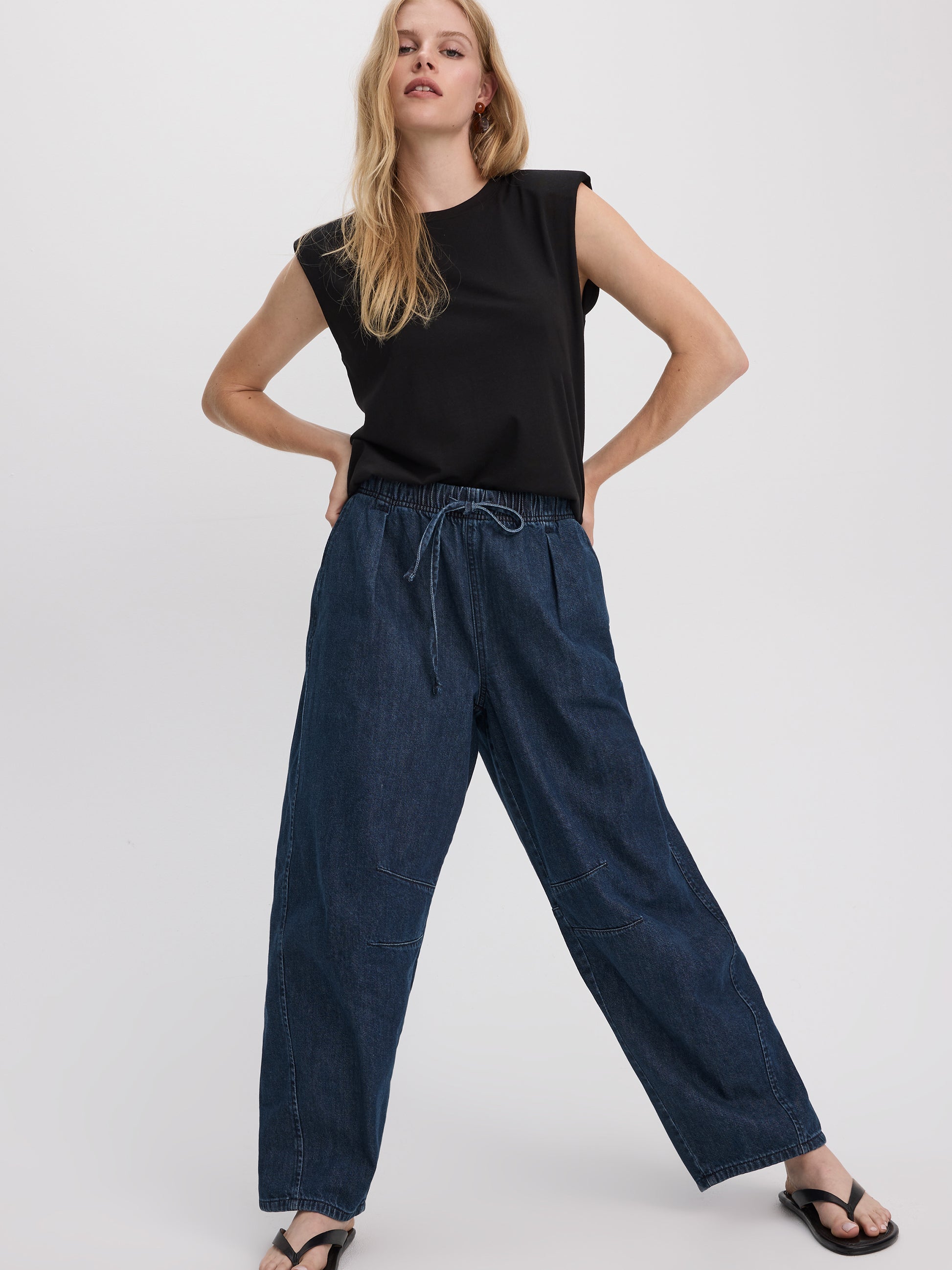 Pull-On High-Rise Barrel Pant
