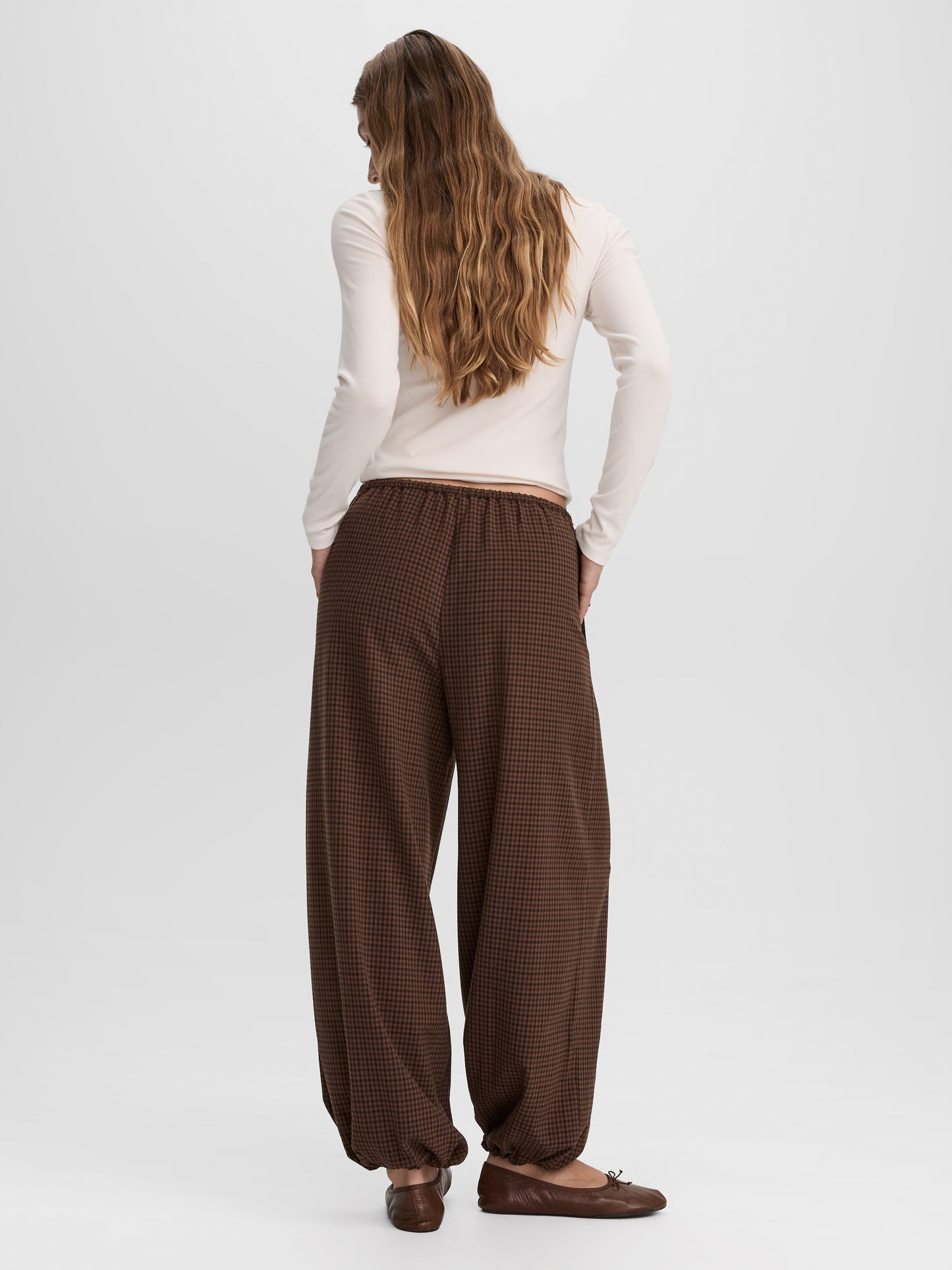 High-Rise Flowy Balloon Pant