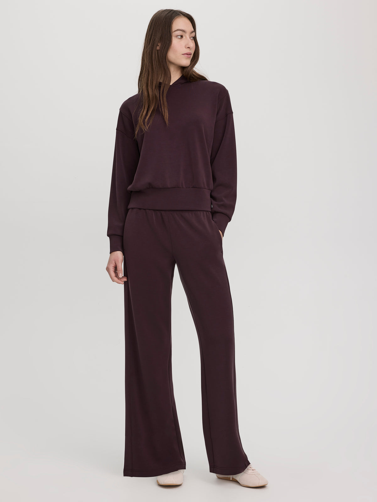 Straight-Leg Pull-On Pant - HYLUX Hyba
