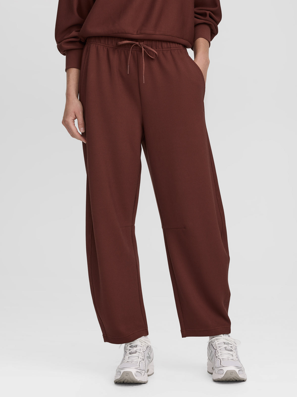 Barrel-Leg Pull-On Pant - Hyba
