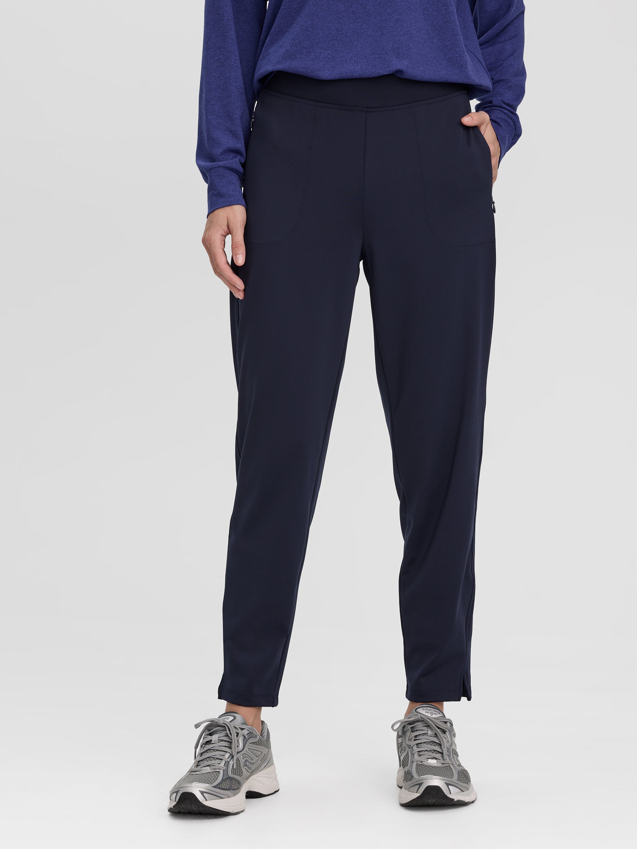 Slim-Leg Pant - PULSE (R) Hyba