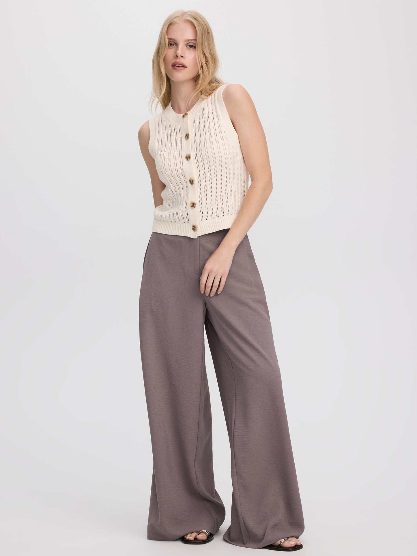 Wide-Leg High-Rise Pant