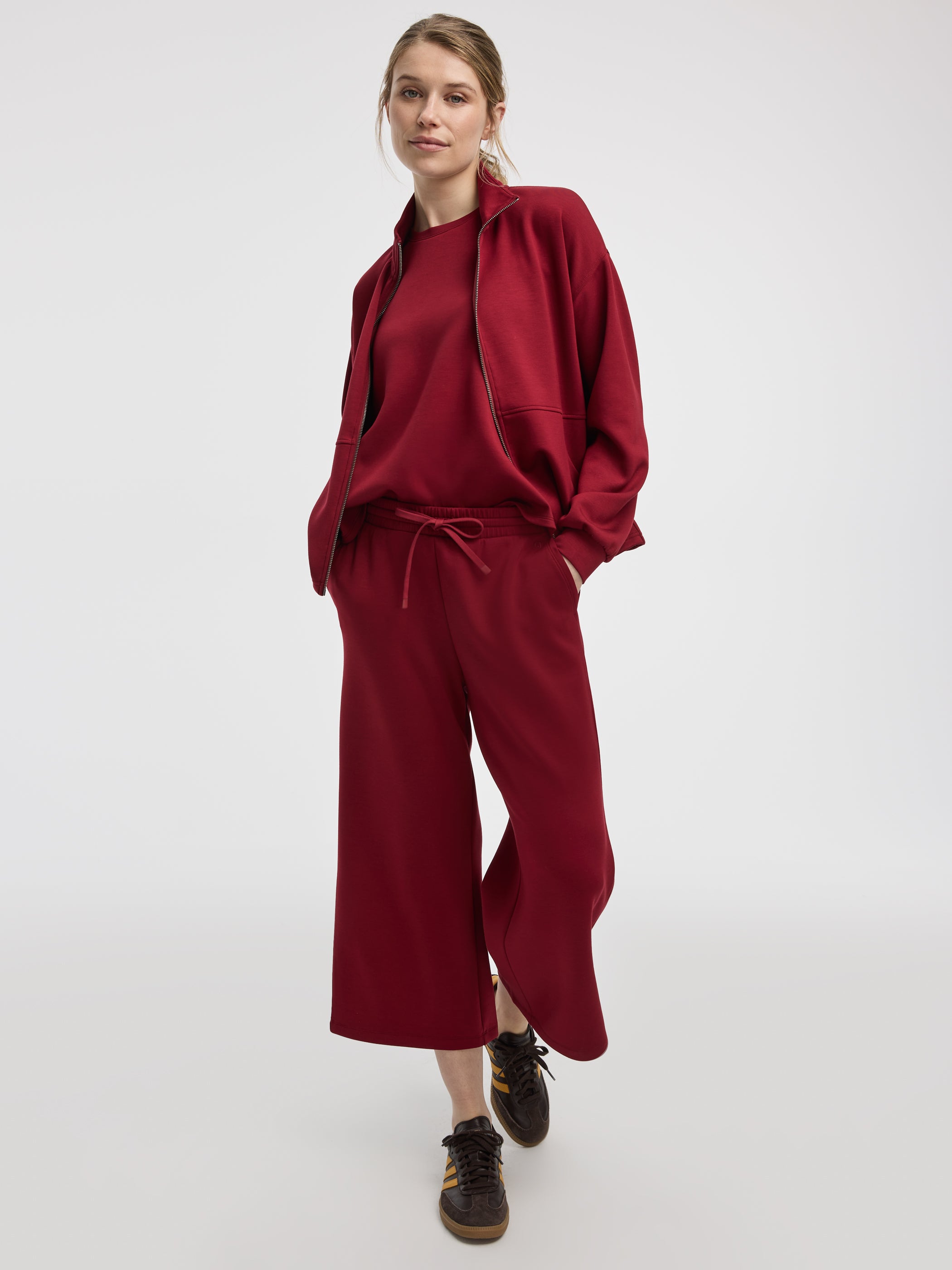 Pantalon court à jambe large – HYLUX Hyba