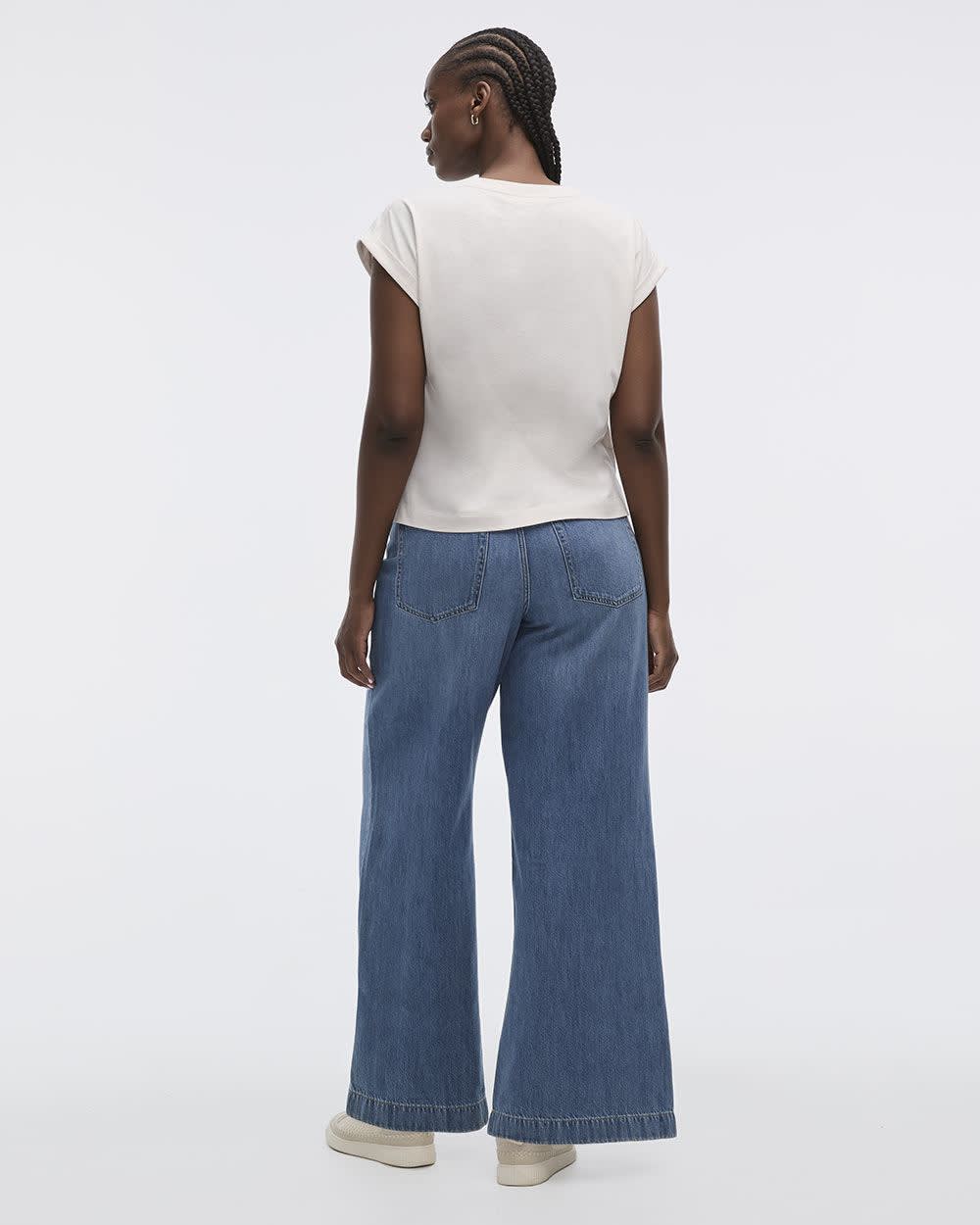 T-shirt à col rond et manches courtes avec détails crochetés