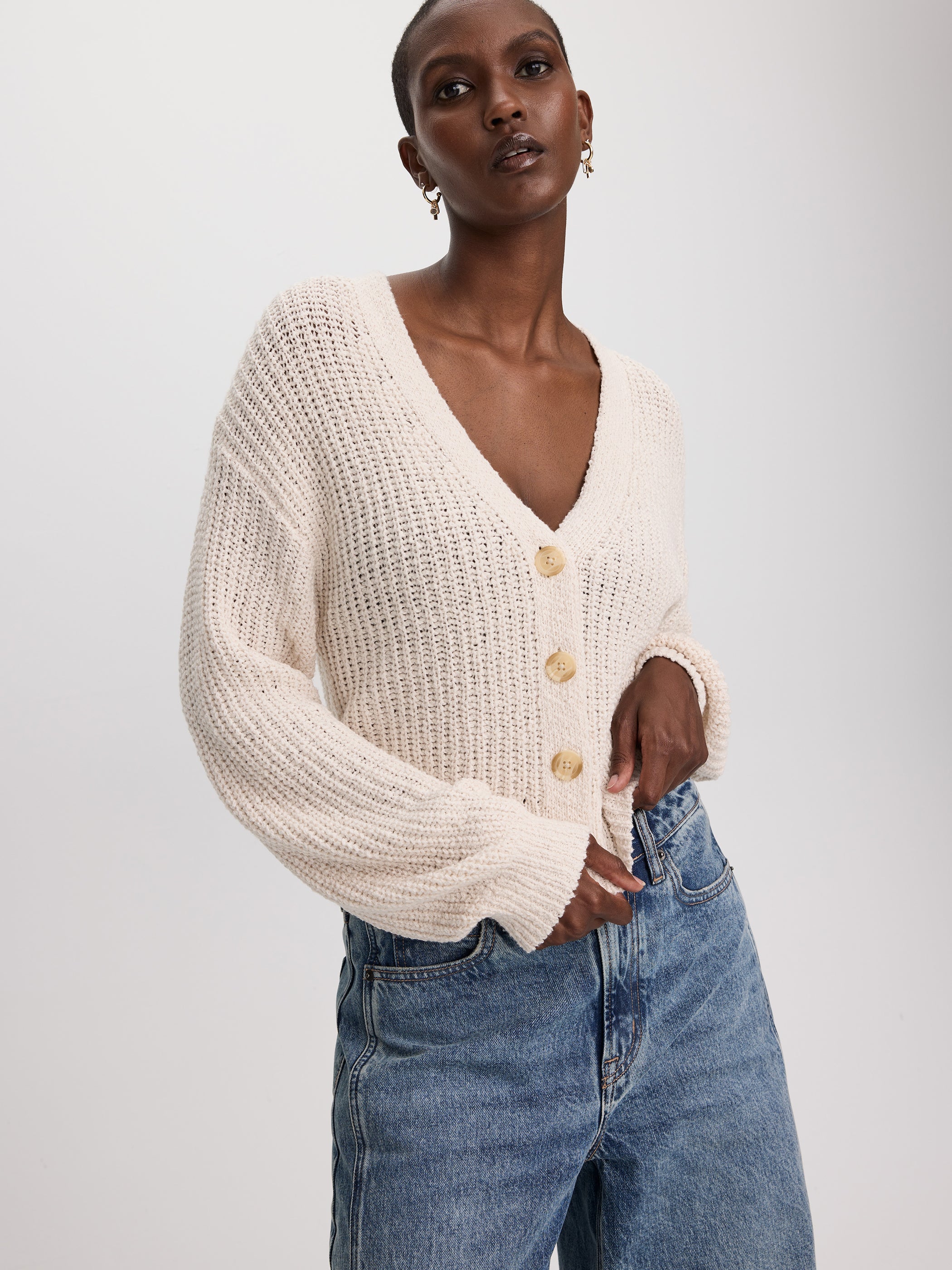 Cardigan à manches longues bouffantes et col V