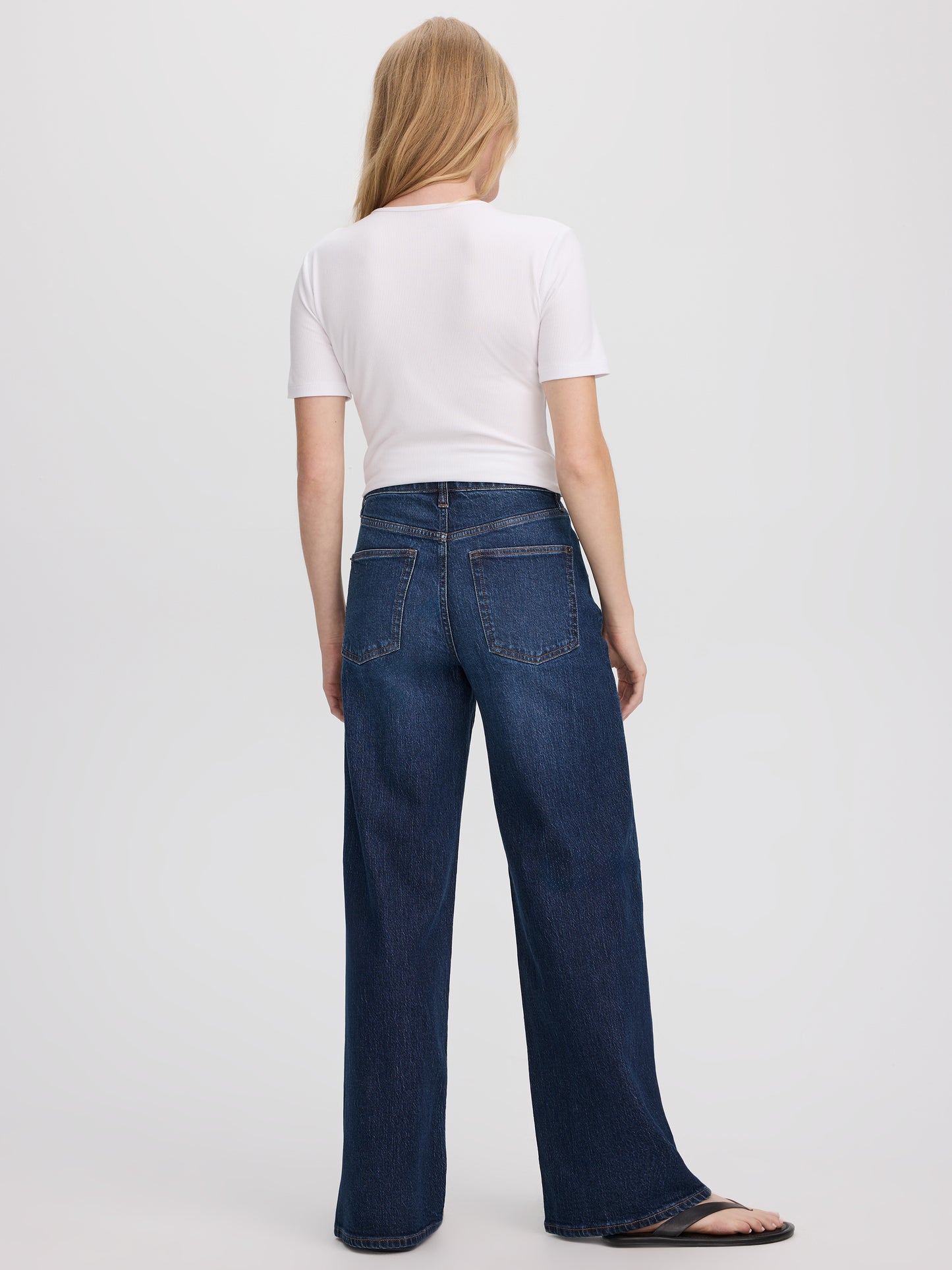 Wide-Leg Mid-Rise Jean
