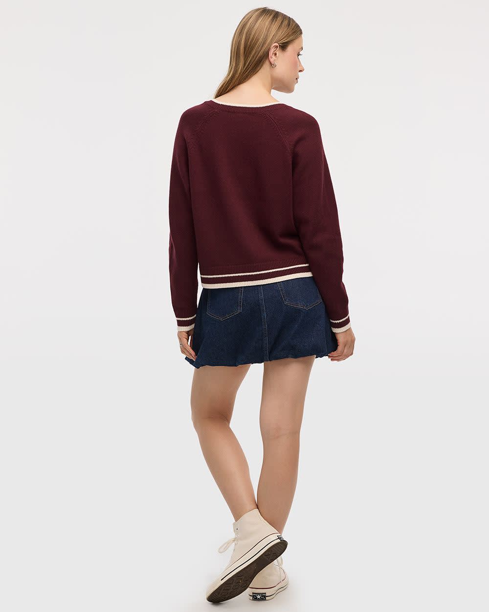 Long-Sleeve V-Neck Buttoned-Down Cardigan