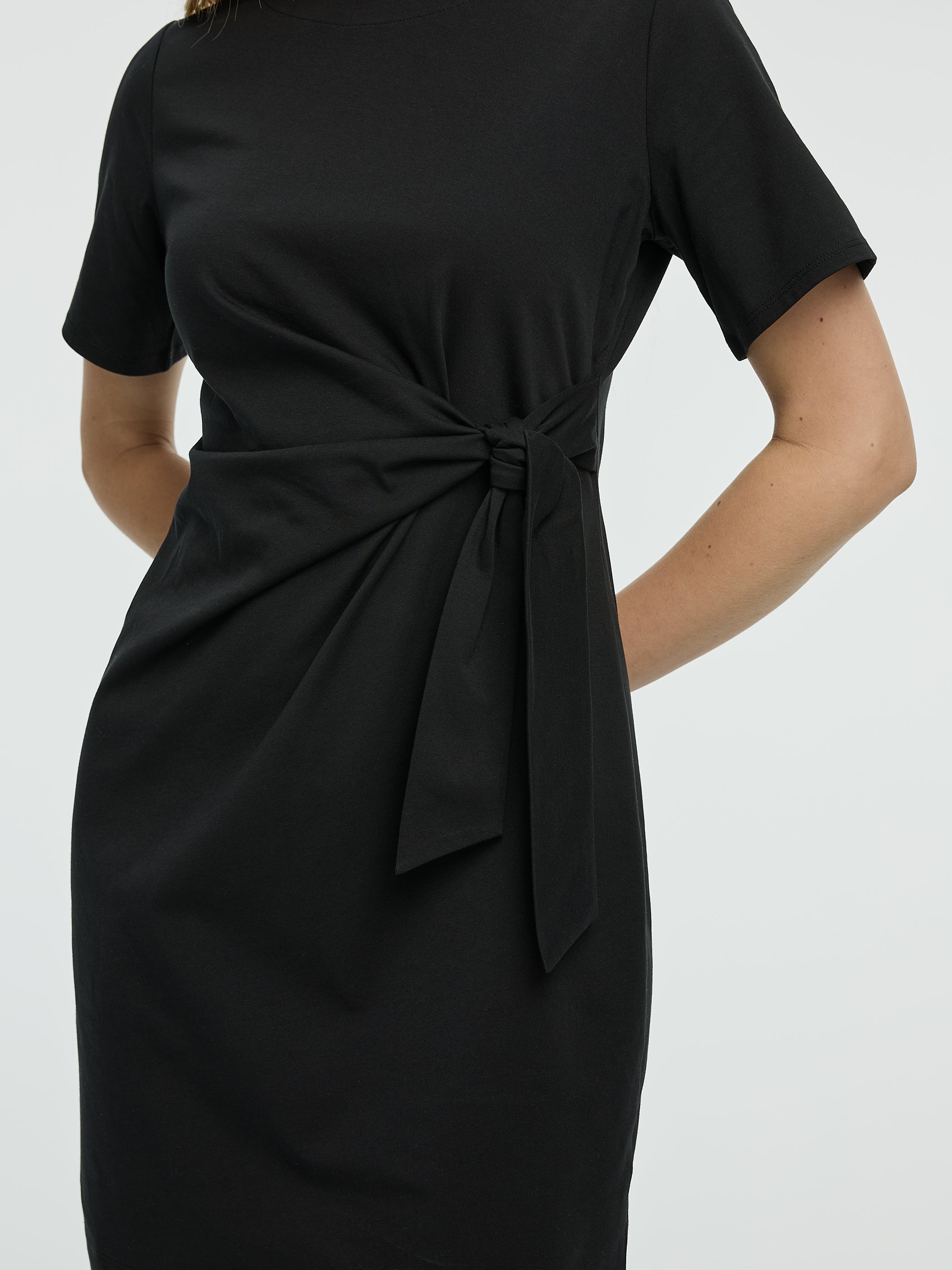 Short-Sleeve Fitted Dress with Knot Detail