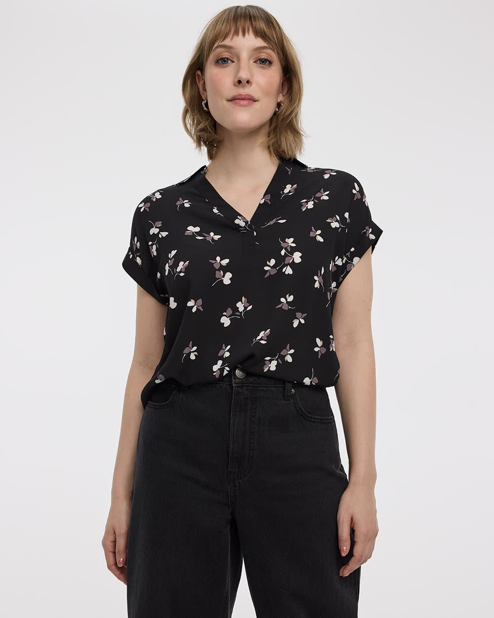 Extended-Sleeve V-Neck Flowy Blouse - R Essentials