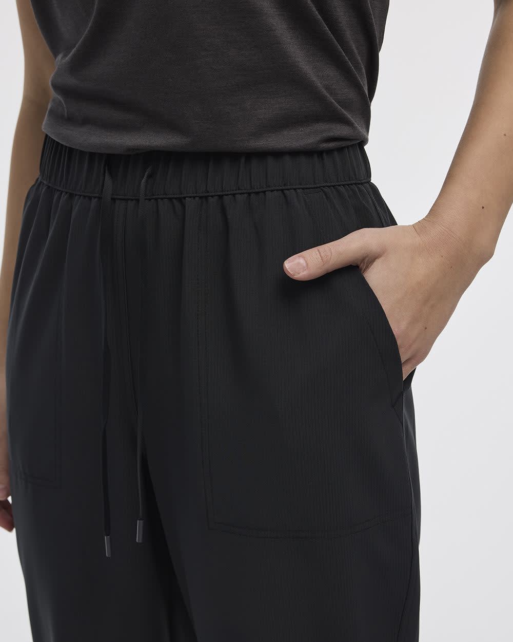 Textured Woven Capri Pant - Hyba