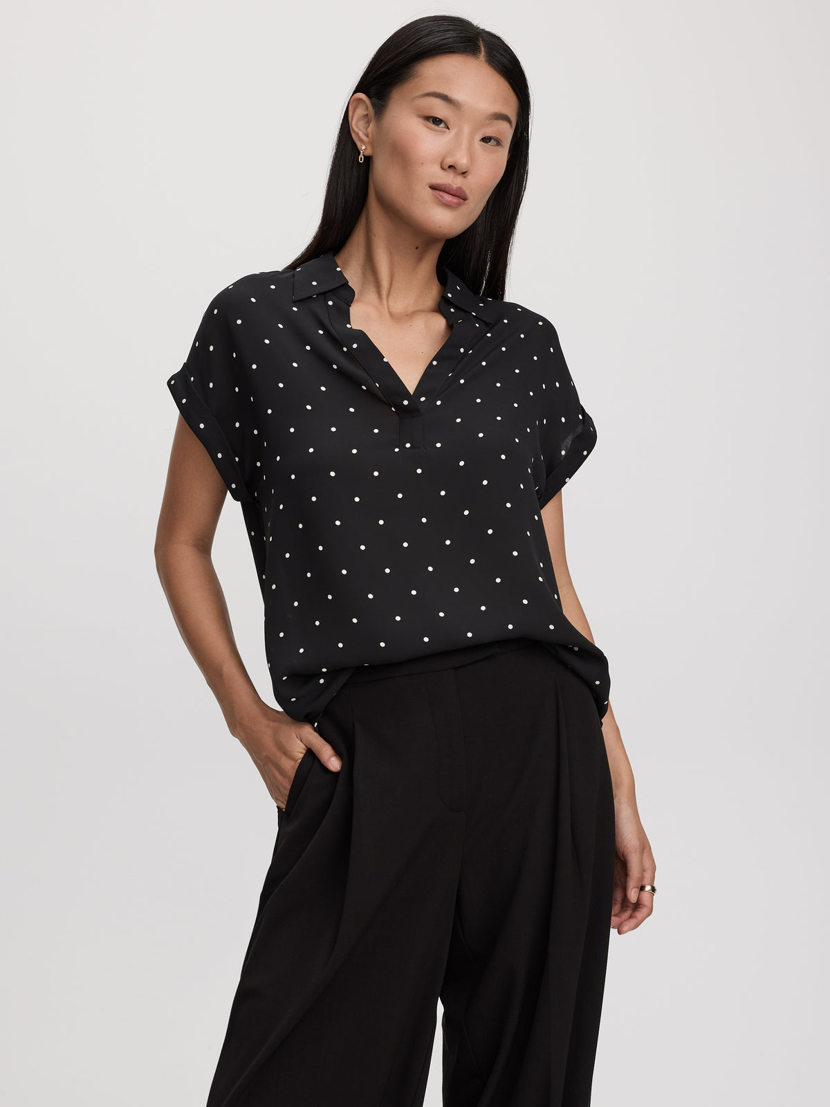 Extended-Sleeve V-Neck Flowy Blouse - R Essentials