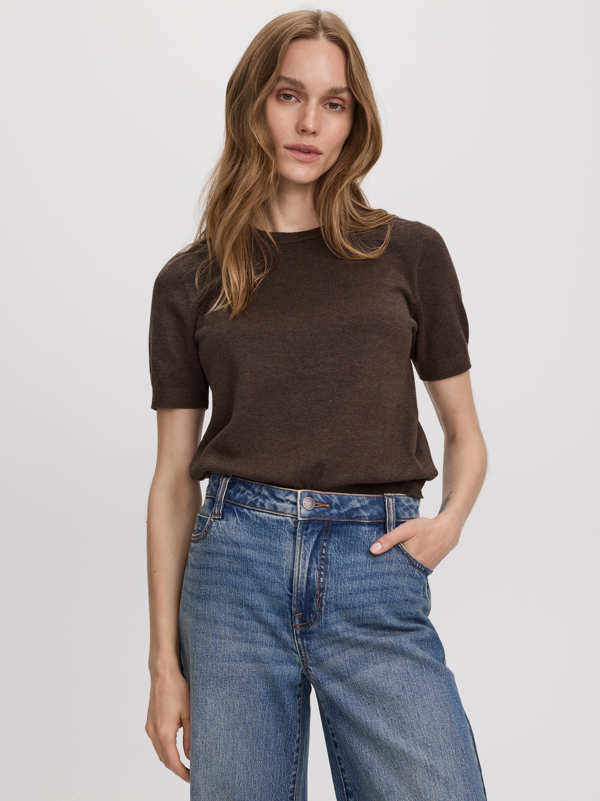Short-Sleeve Crew-Neck Sweater - R Essentials