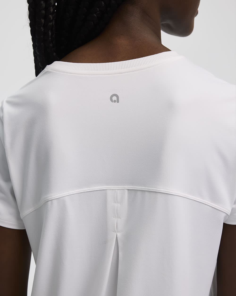 Short-Sleeve Crew-Neck Tee - DRY-LUX (R) Hyba Essentials
