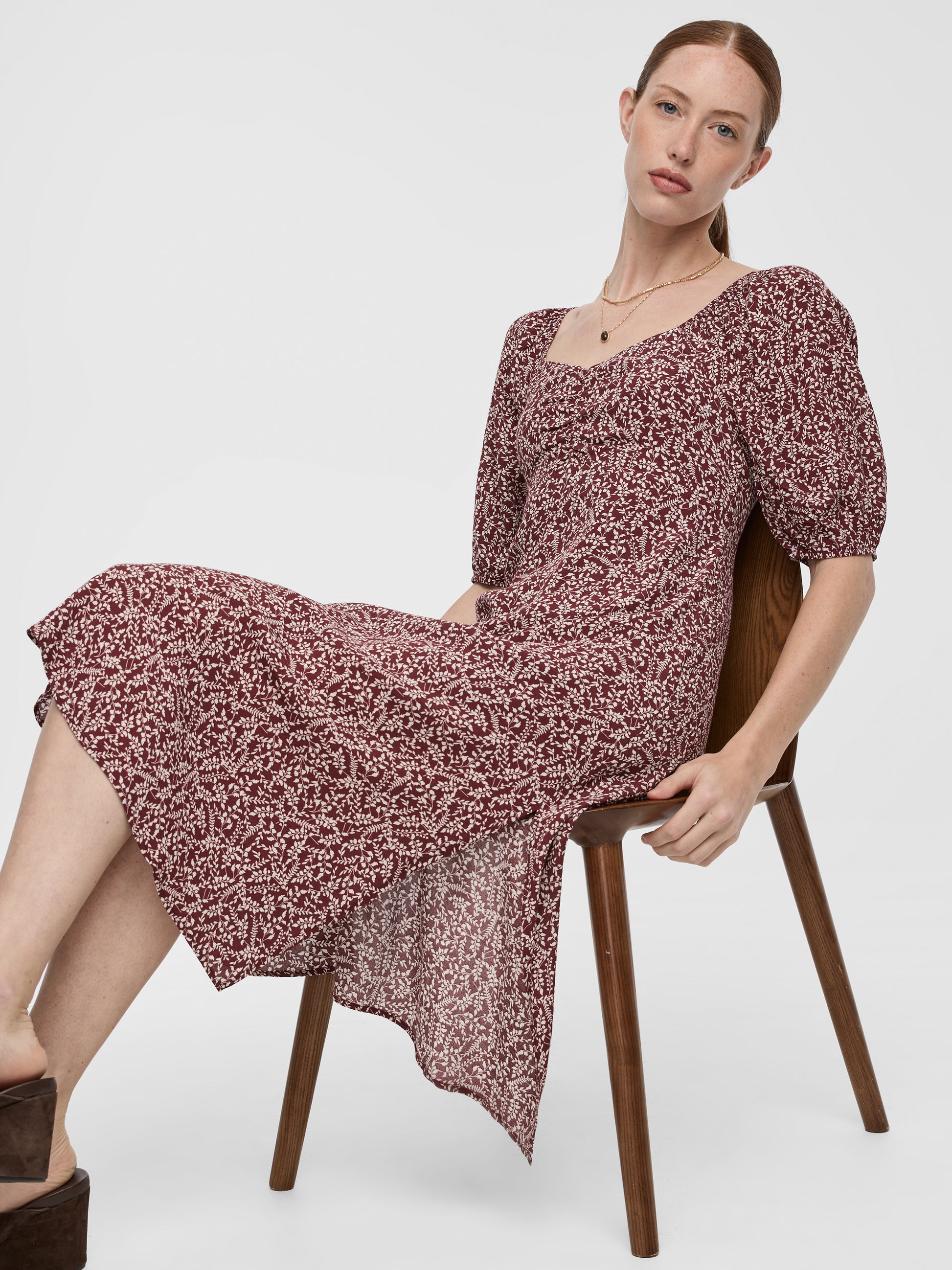 Short-Sleeve Midi Dress with Sweetheart Neckline