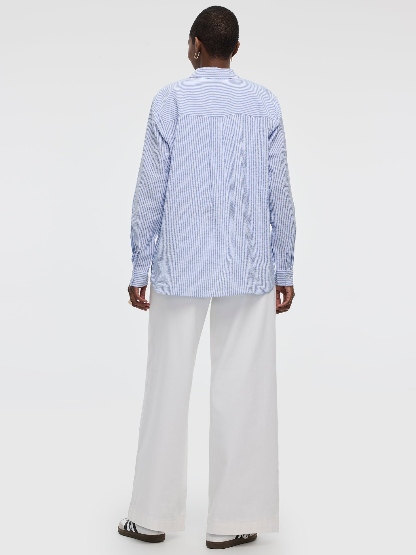 Long-Sleeve Buttoned-Down Seersucker Blouse