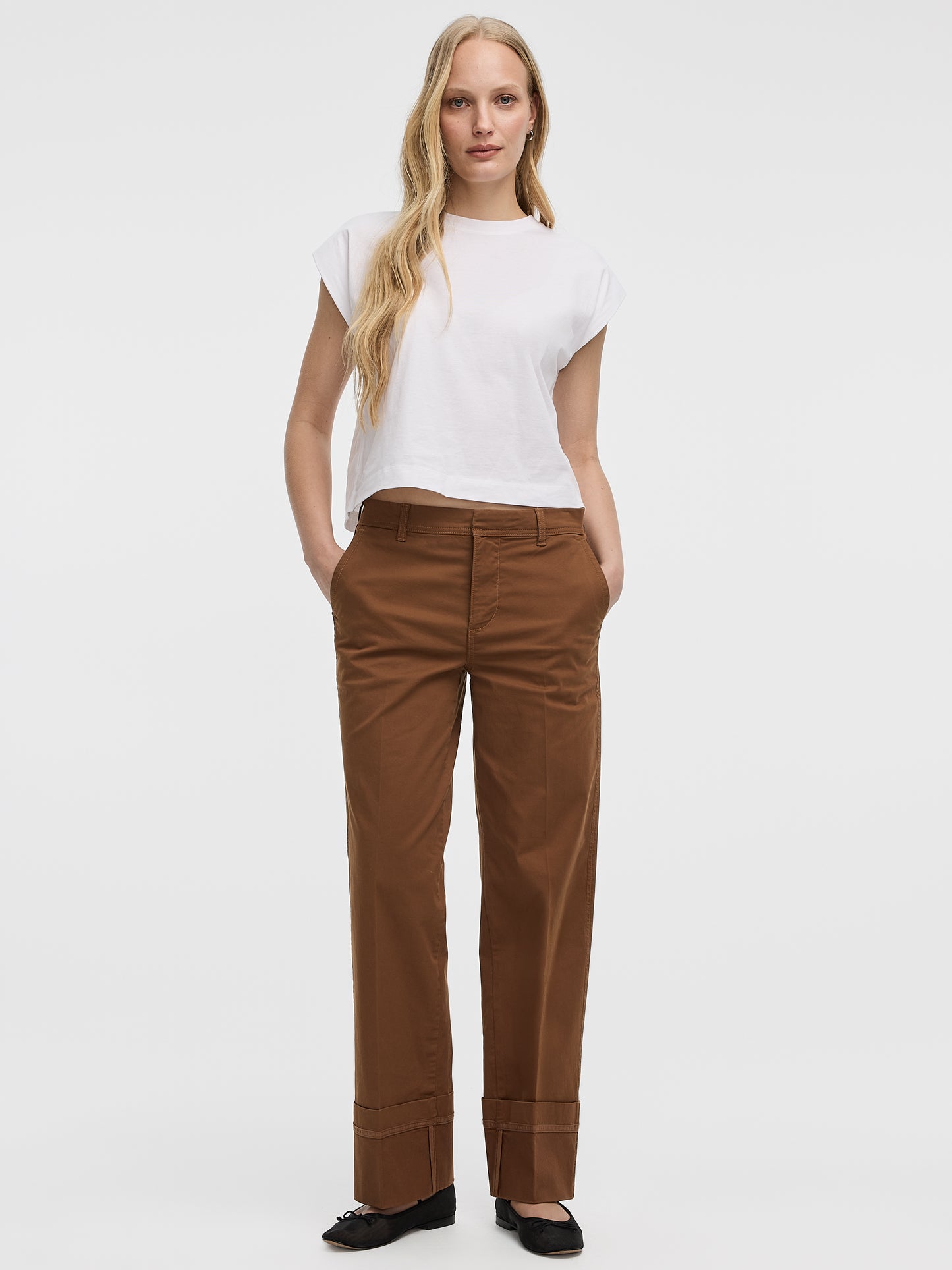 Mid-Rise Straight-Leg Cuffed Chino Pants