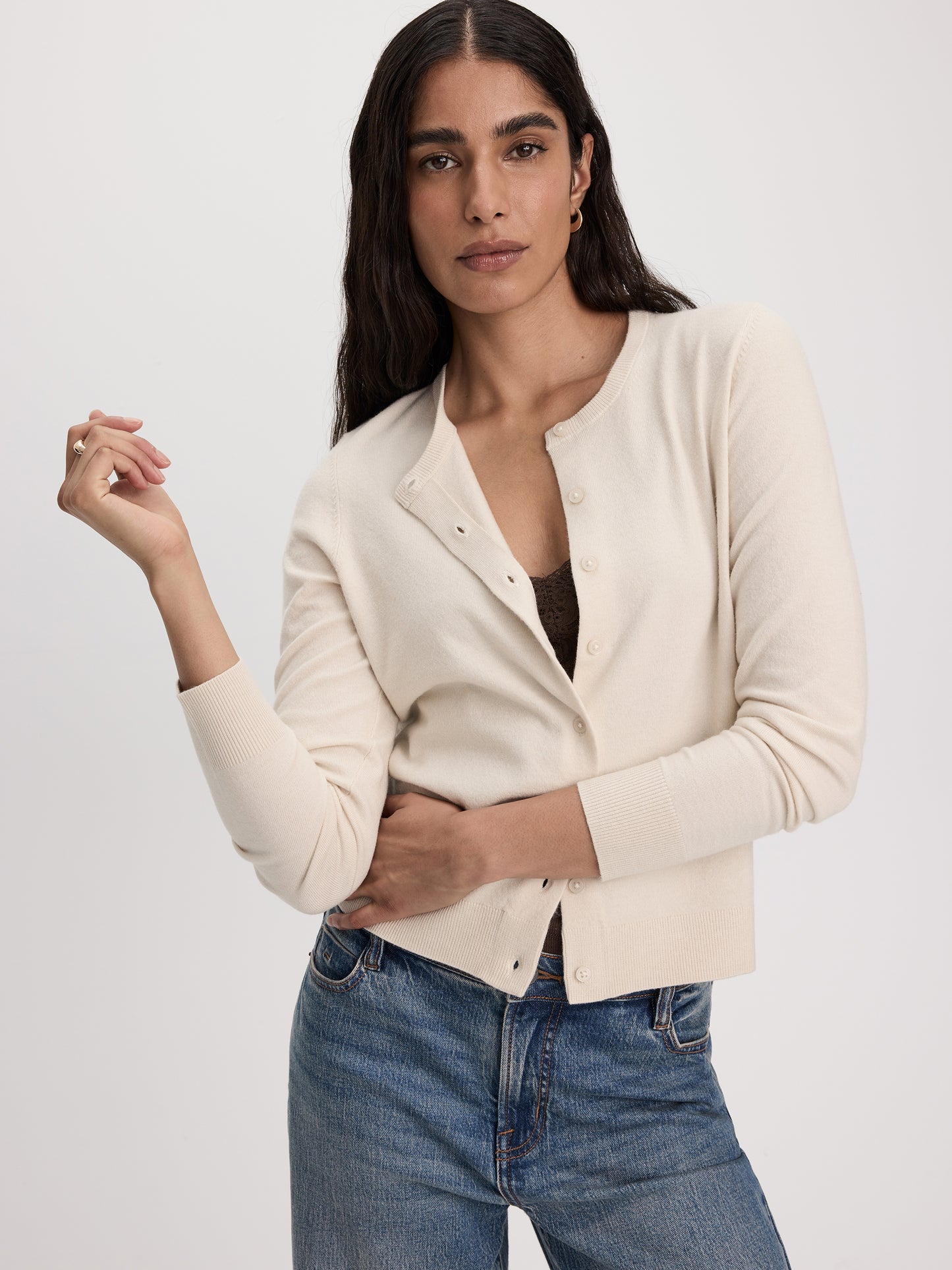 Crew-Neck Cardigan - R Essentials