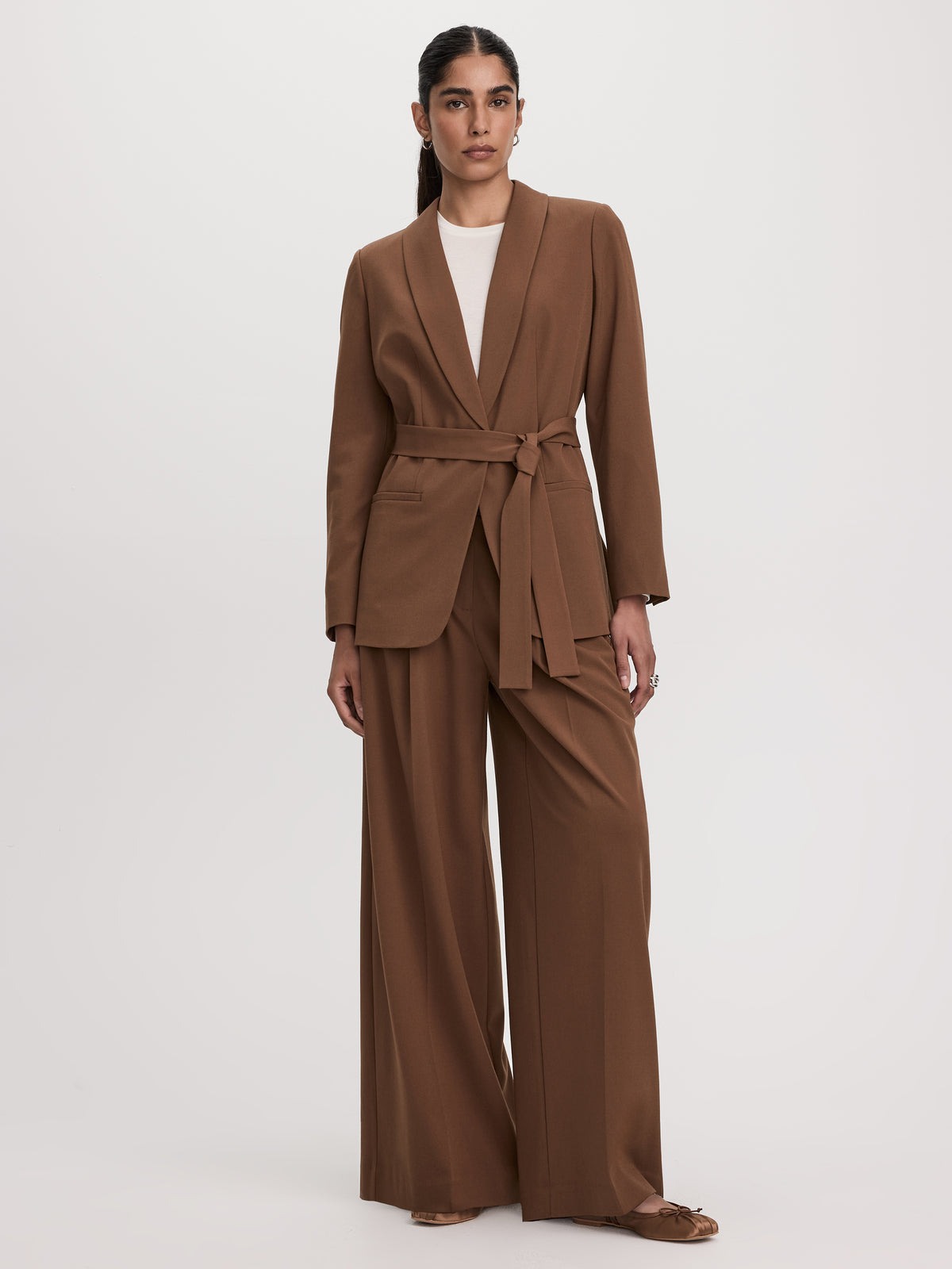 Wide-Leg High-Rise Pants - The Timeless