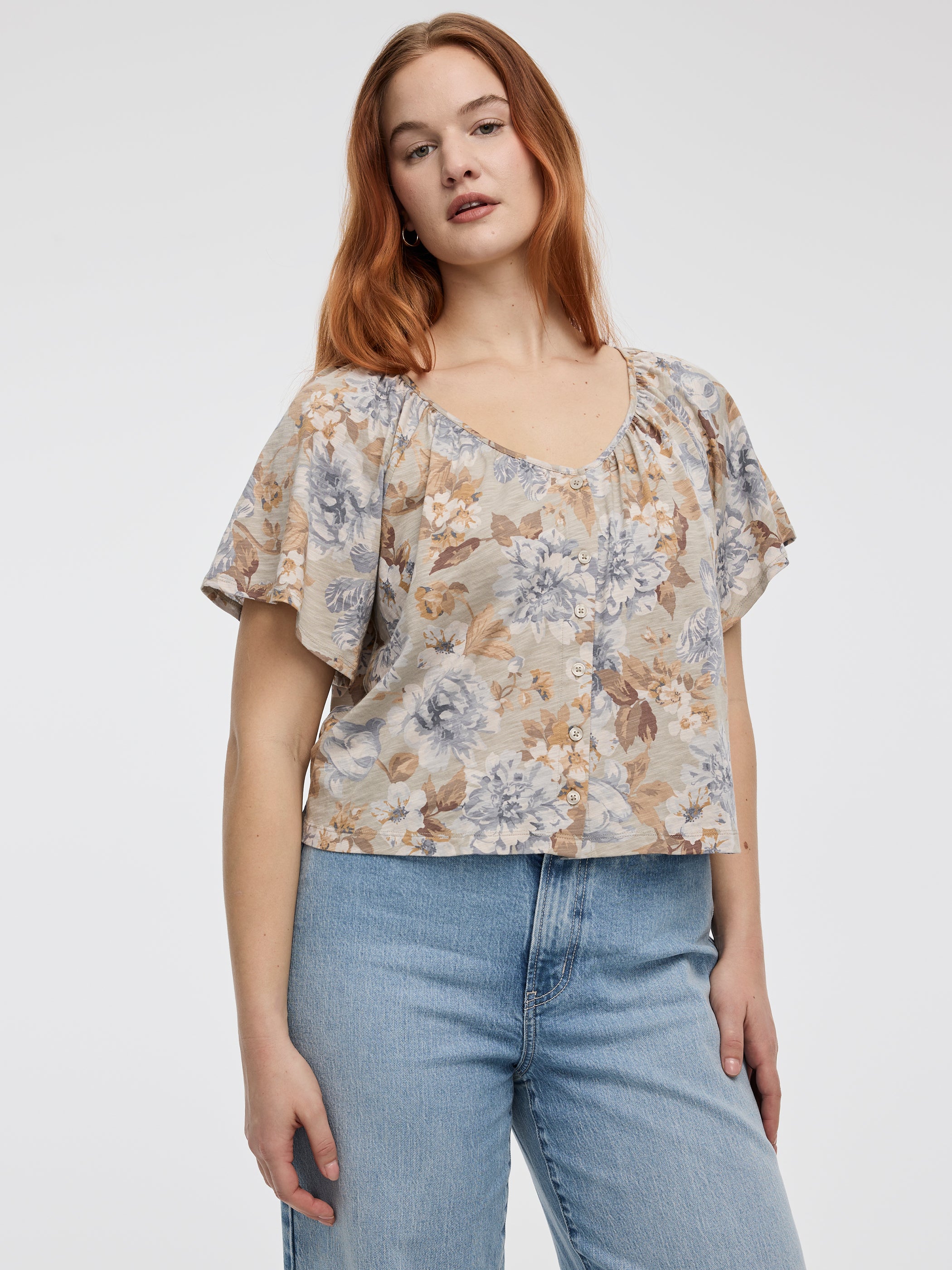 Blouse boutonnée à manches courtes à volants et col V 
