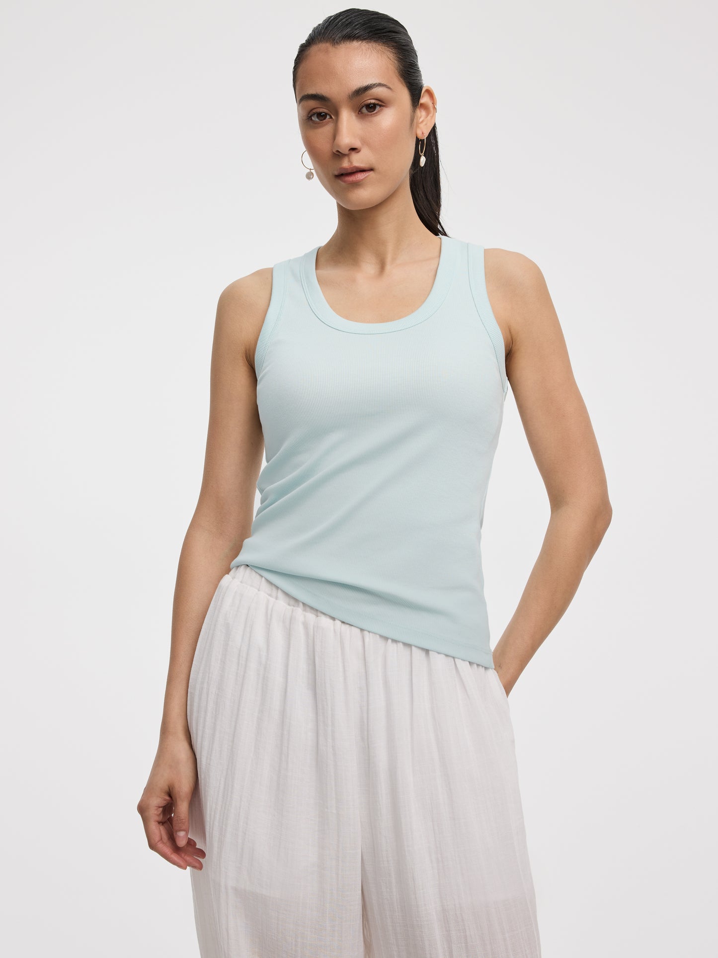 Camisole côtelée à col dégagé